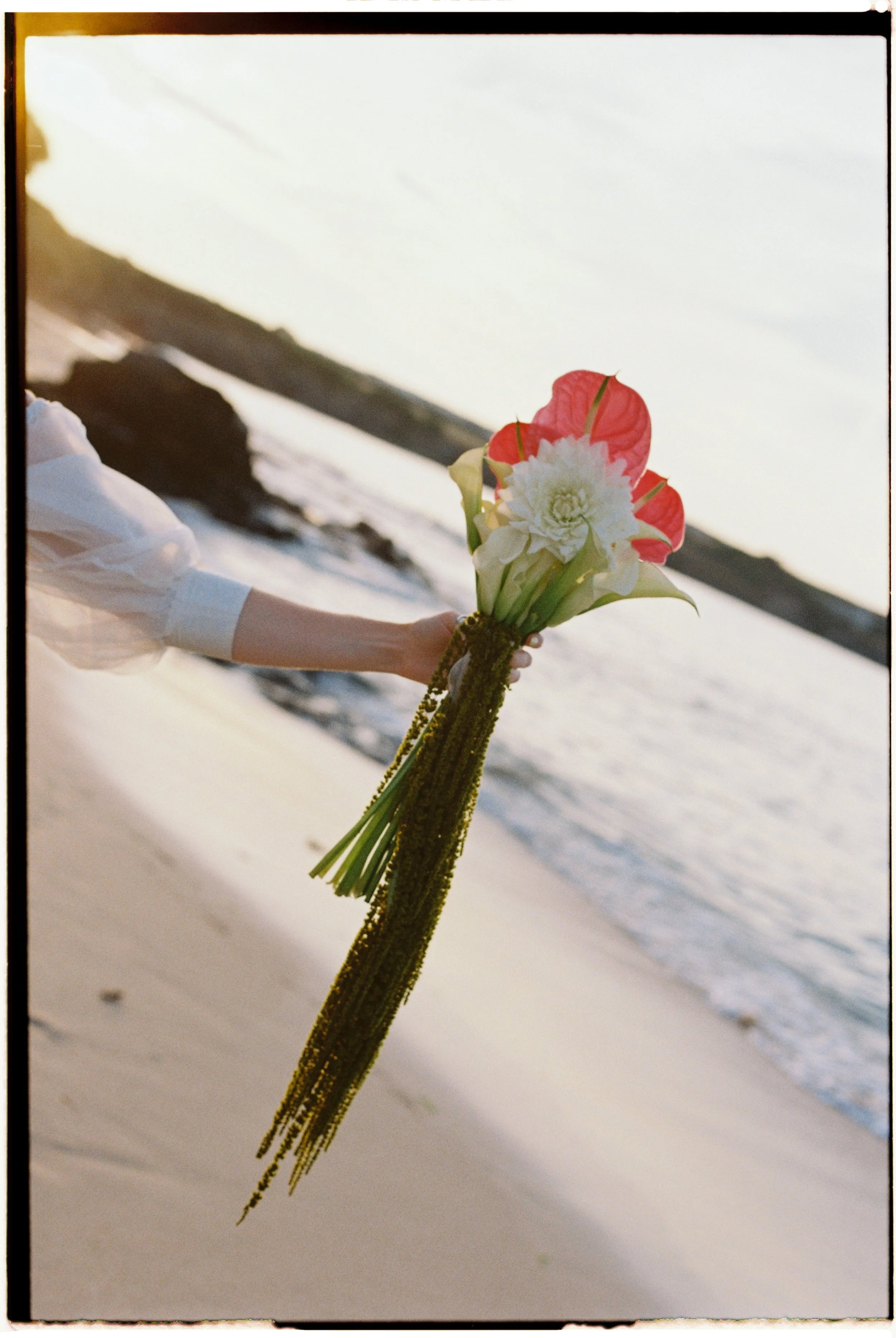 tropical DIY wedding bouquet