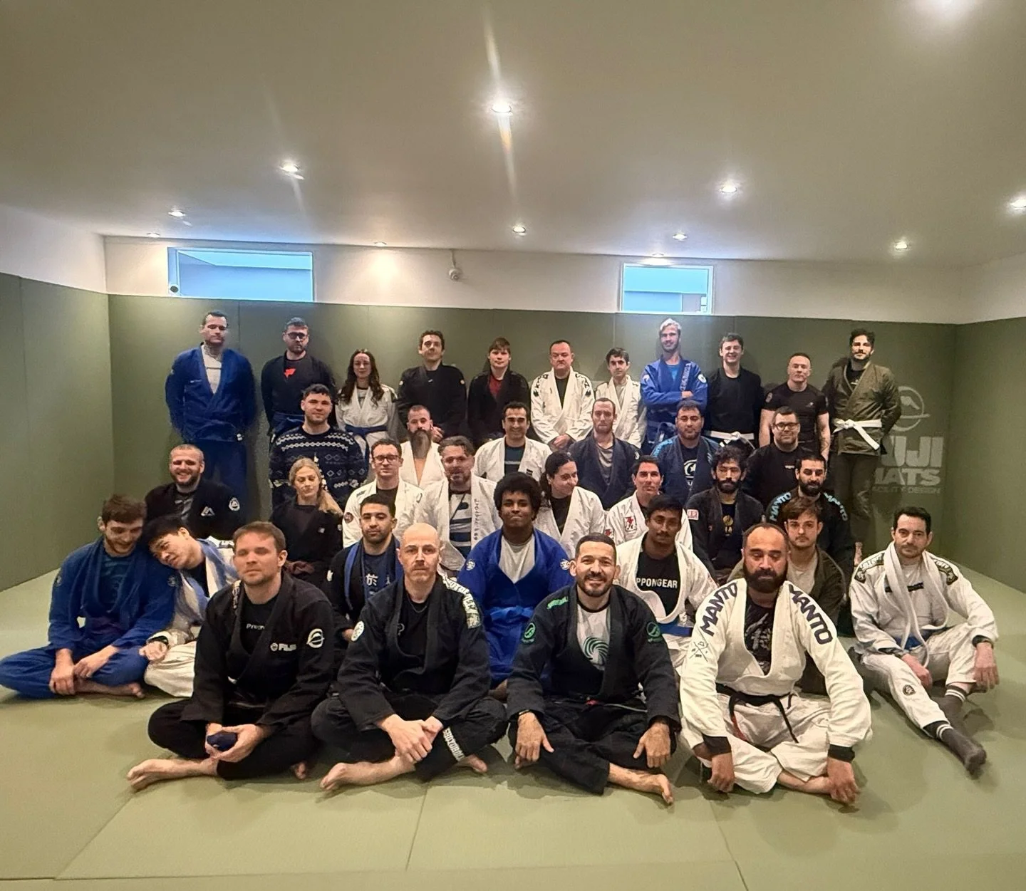 What an amazing grading day! Well done to everyone who got graded.

Vi - Purple
Kameel - Purple
Chris - Purple
Gish - Blue
Enric - Blue
Ahmed - Blue
George - Blue

Thanks to everyone who showed up. Showing up is a big part of all this really, for you
