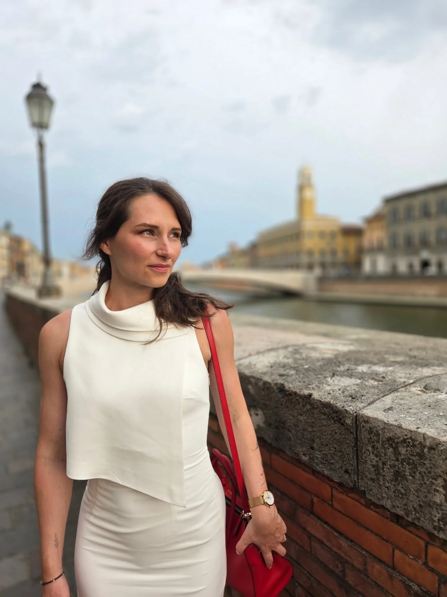 Date night in Pisa with my husband @maximilian.mayer.tenor ❤️
.
#holidaytime #aboutlastnight❤️ #italy #toscana #love #happy #operasingersofinstagram