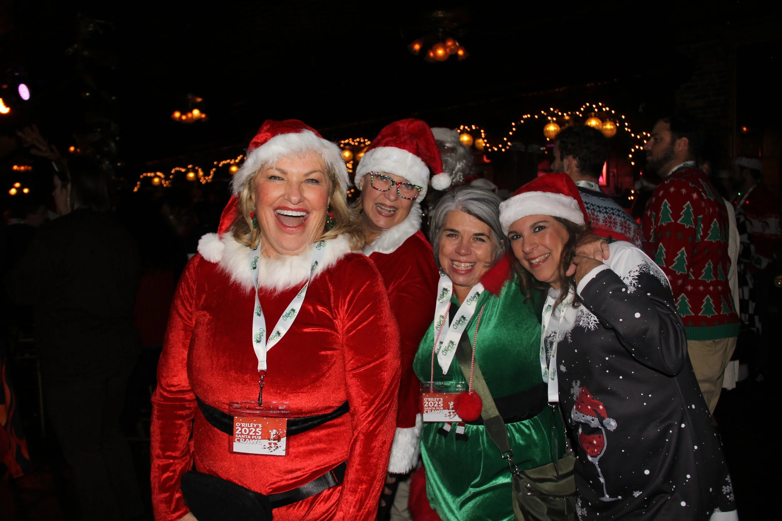 Santa Pub Crawl photo 2