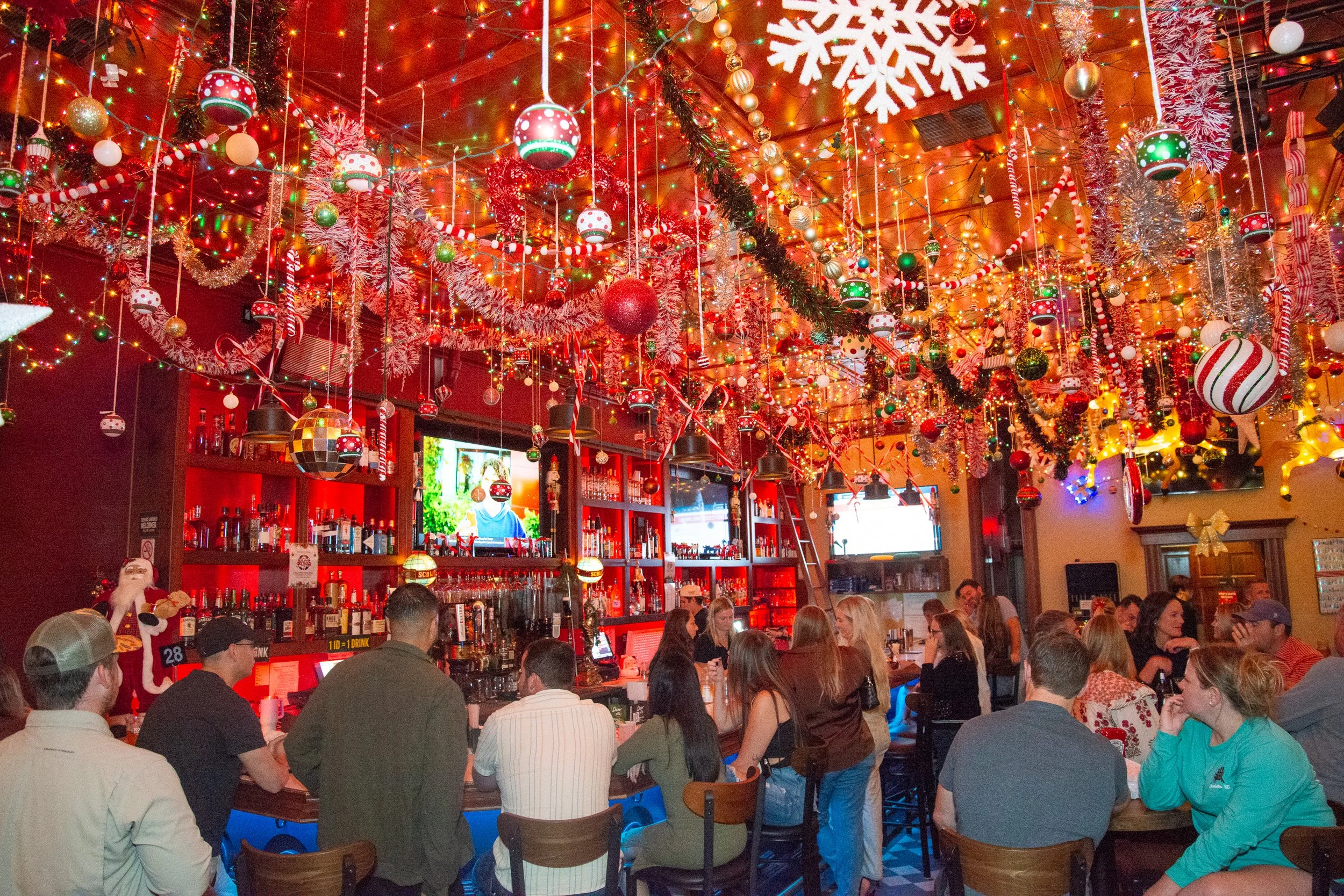 Holiday decorations at Sir Richard's Public House