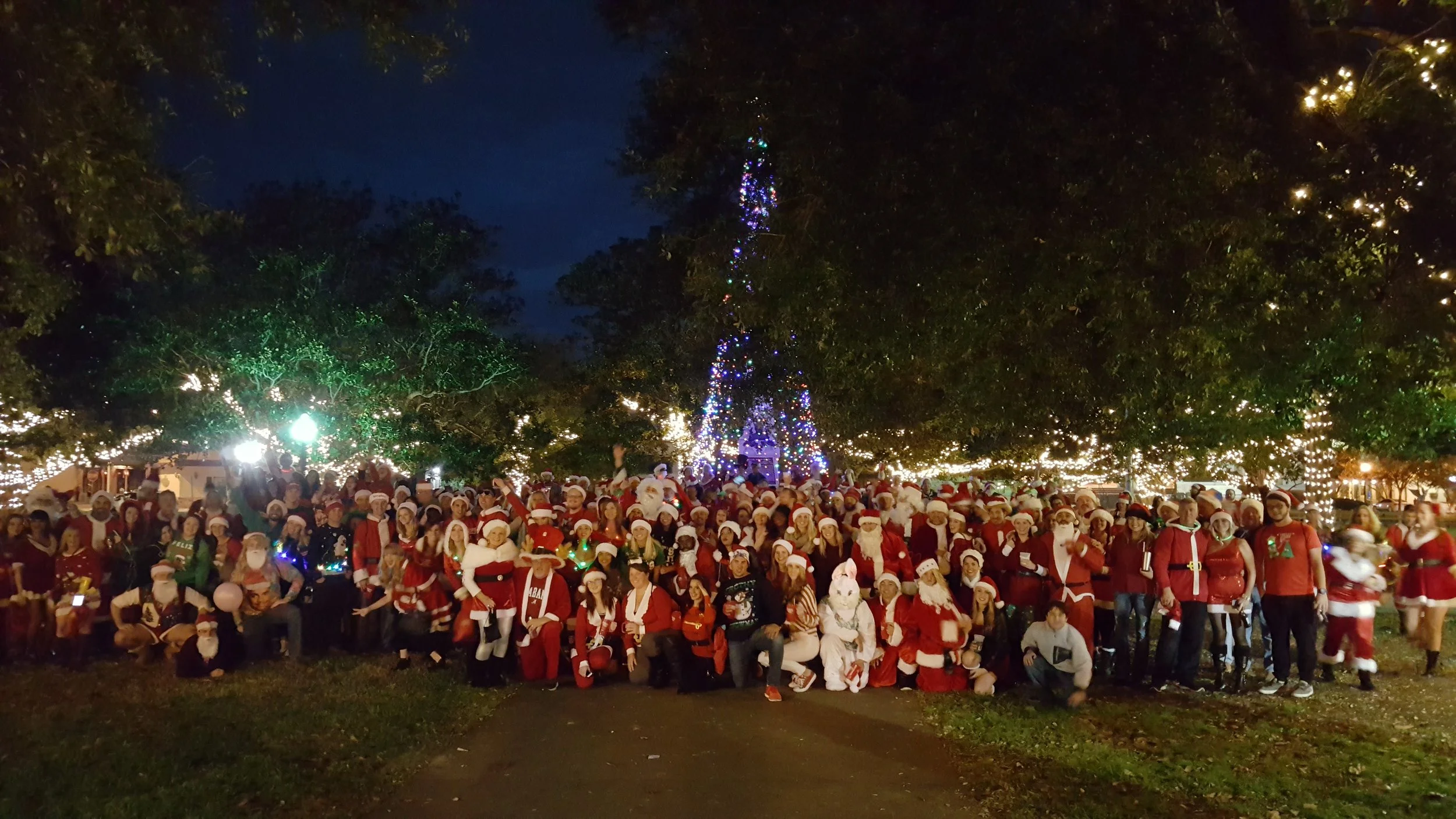 Santa Pub Crawl photo 11