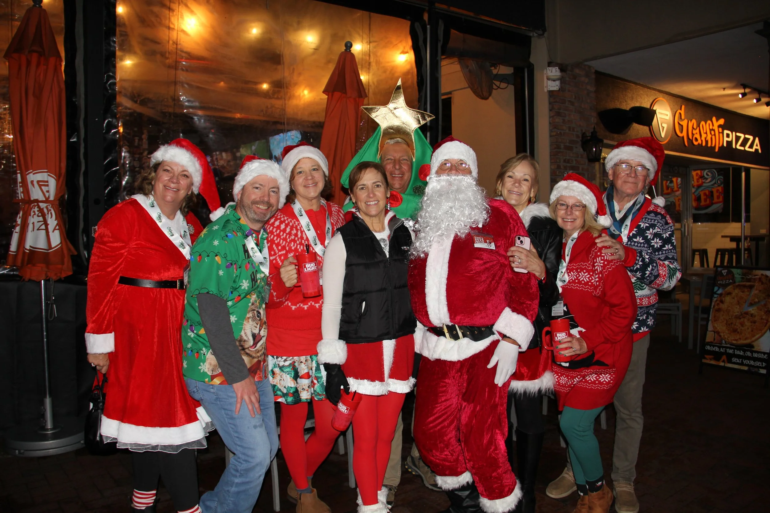 Santa Pub Crawl photo 8