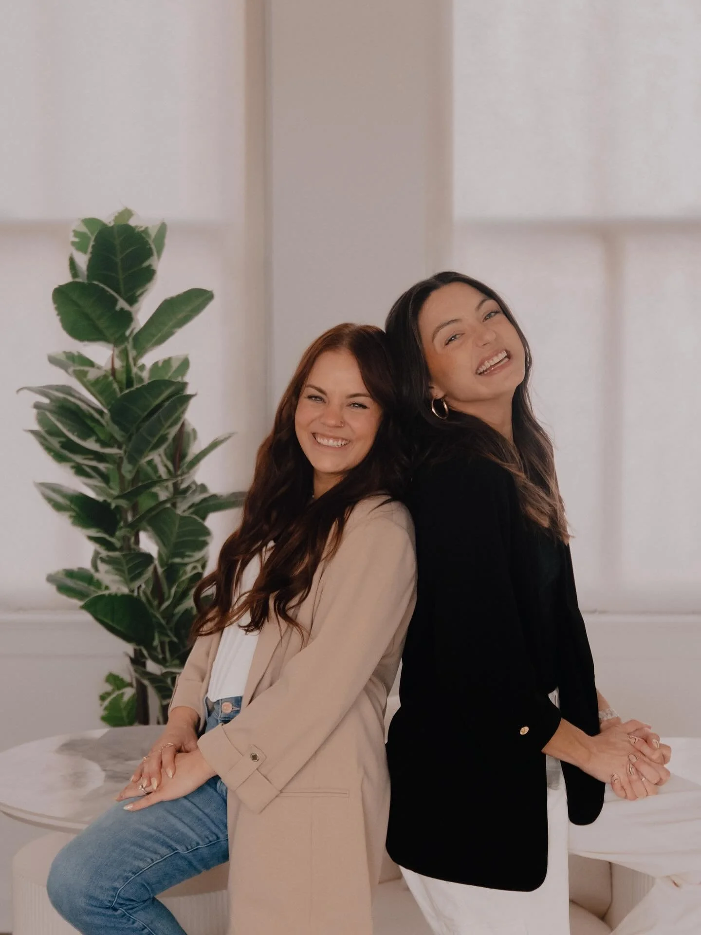 Time for an introooo! 🎉

Hey, hi, how are ya? We&rsquo;re Taylor + Courtney &mdash; the duo behind Arden Design House 😘

Taylor started Arden with nothing but a laptop, a serious drive to learn, and an obsession with good design. Then Courtney show