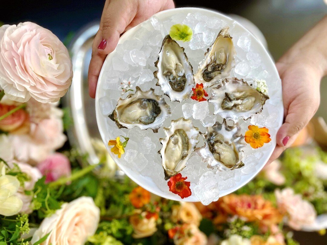 Here's a pearl of wisdom: Bring your mom to Gwen for Mother's Day to guarantee she will have one of the best 4-course Michelin-star dinners in town. Our first course begins with oysters, caviar blinis and hokkaido scallop crudo to set the presidence 
