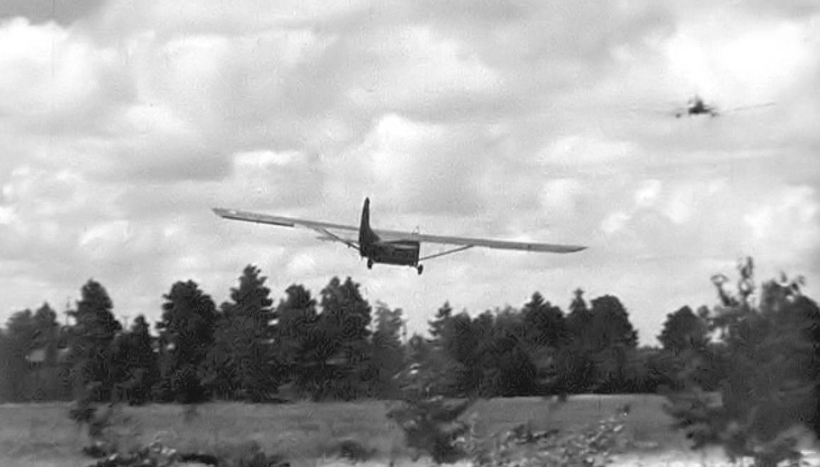 Laurinburg-Maxton_Army_Air_Base_CG-4_Glider_taking_off_after_snatch_pickup.jpg