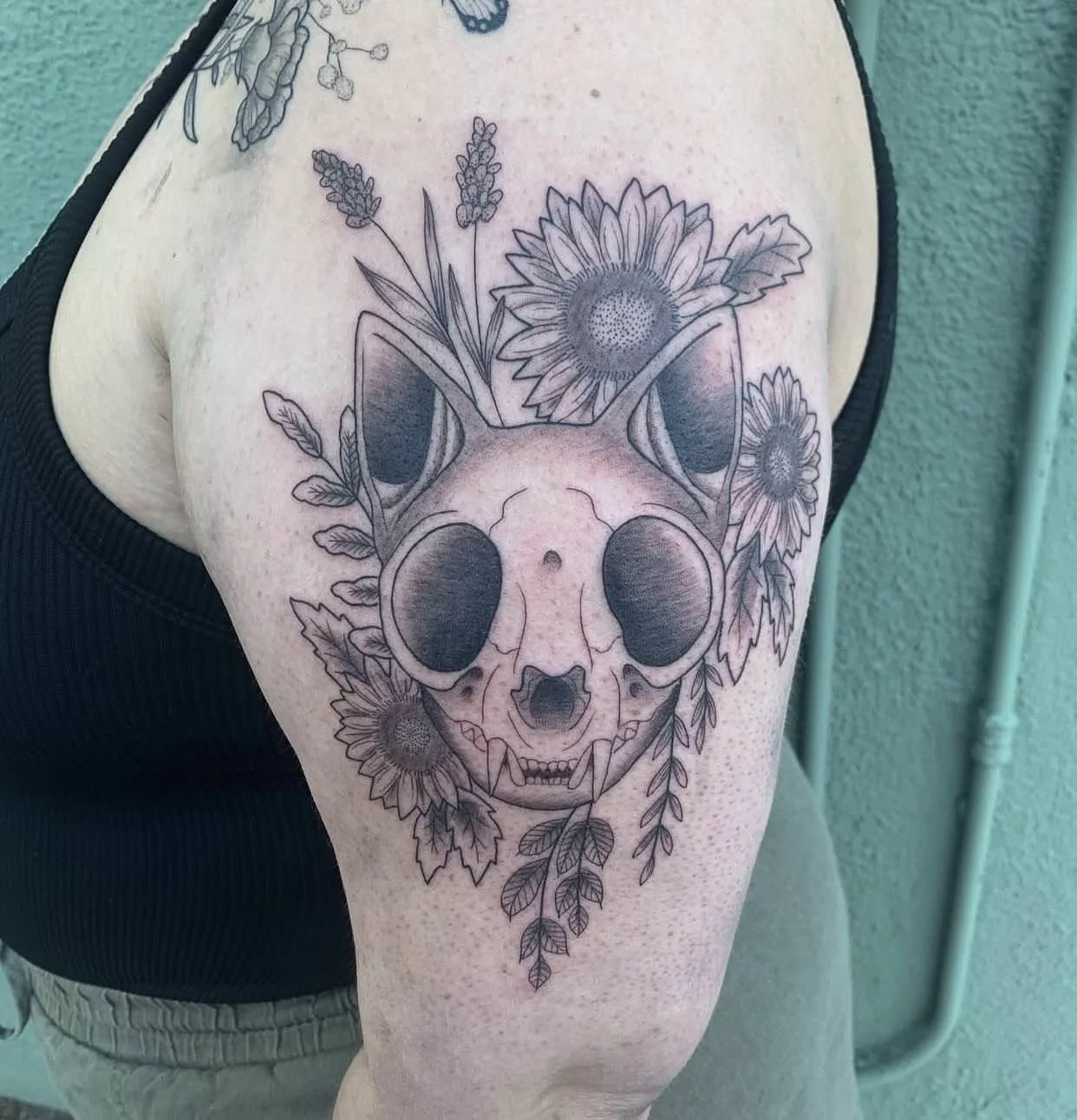 Julia_Harmon_fine_line_tattoo_artist_portland_maine_at_brass_and_briar_studios_3.jpg