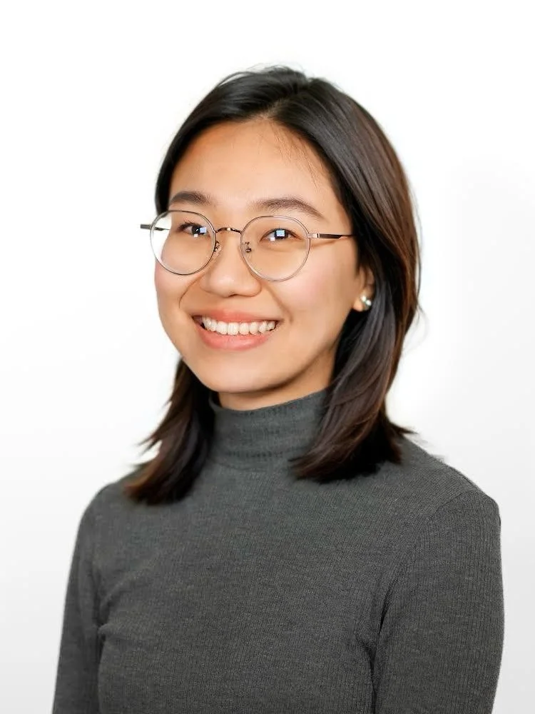 Ivy Chenghui Li headshot - Ivy Li.jpg