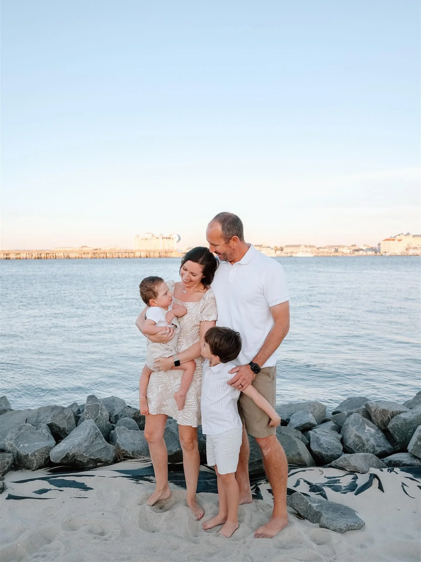 Happy New Year! ✨🪩 Christmas is over, and you better believe I&rsquo;m now counting down until summer 😌