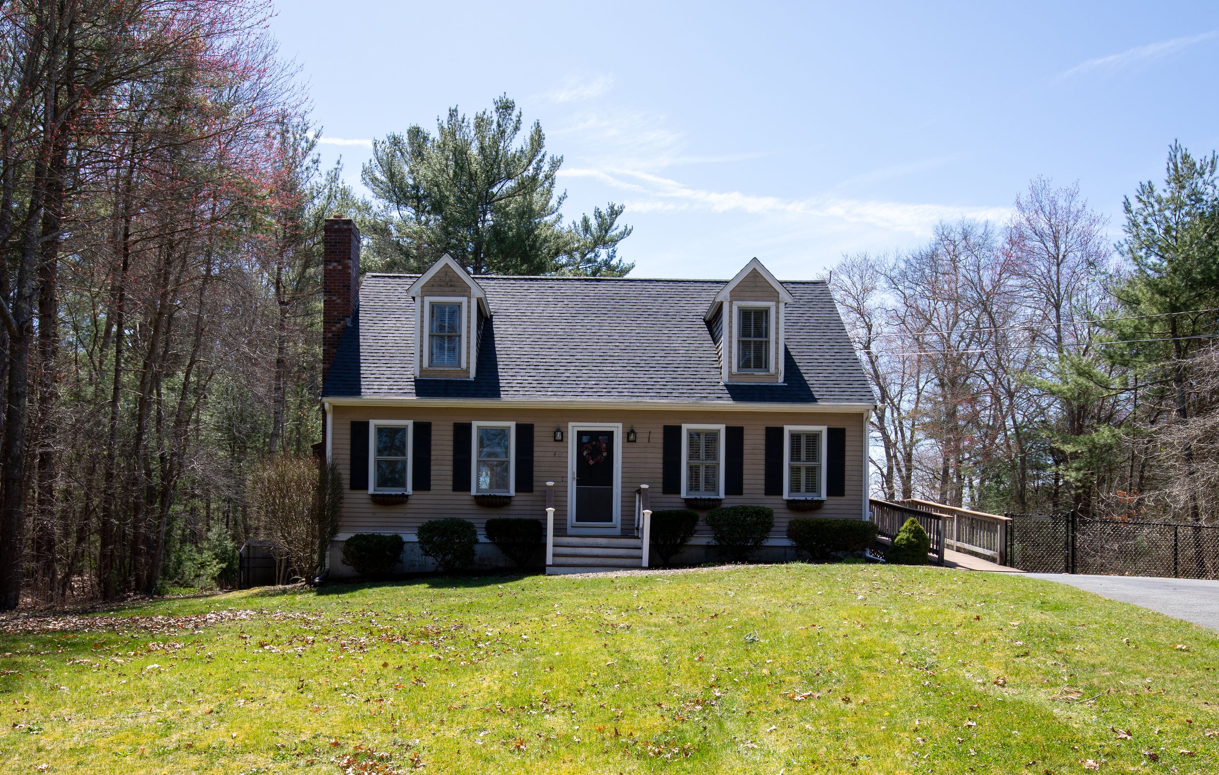 40_Pine_Front_04102024.jpg