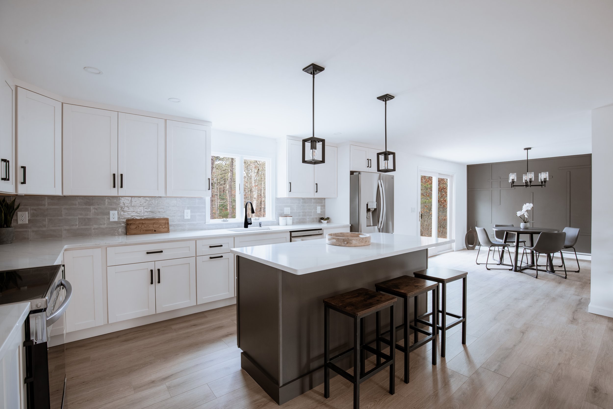 38_Pine_Orchard_KitchenNew2.jpg
