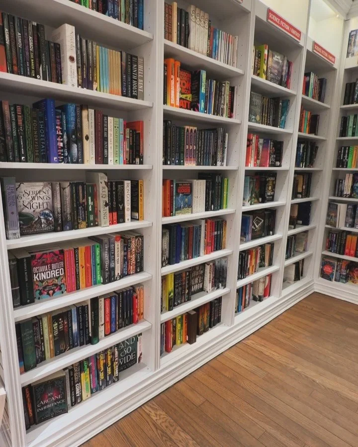 Happy #indiebookstoreday! 📖🤍✨

The rainy weather was a bit of a bummer but we made the best of it.

Surprisingly, @nickarvanitis probably had the best haul of our household today 🤭 And Lexi got her face painted + acquired two balloon animals at @s