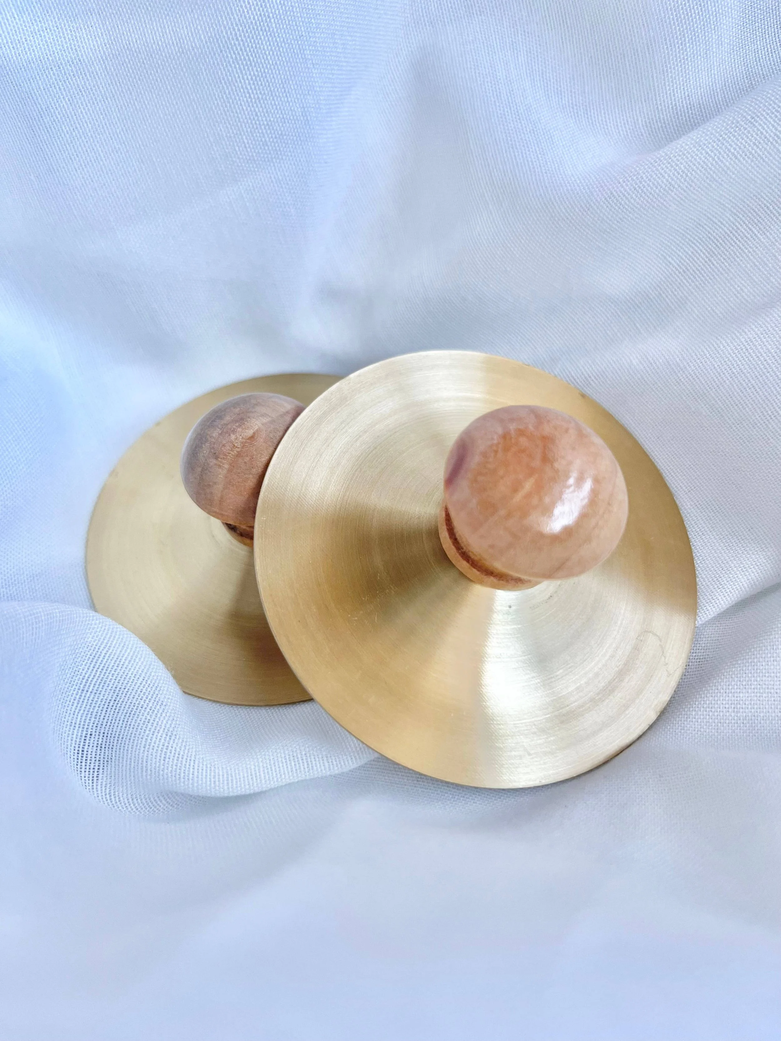 pair_of_2_petit_cymbals_baby_sensory_toy_instrument_1.jpeg