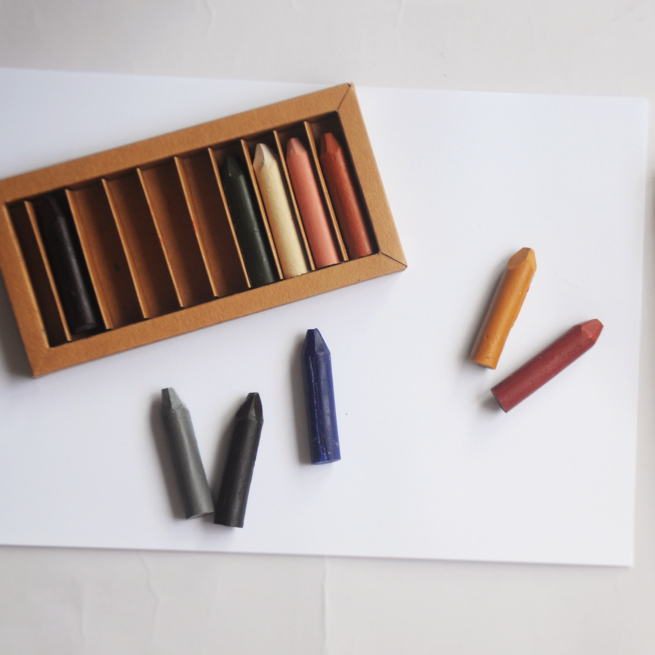 10_all_natural_non-toxic_handmade_beeswax_oil_pastels_2.png