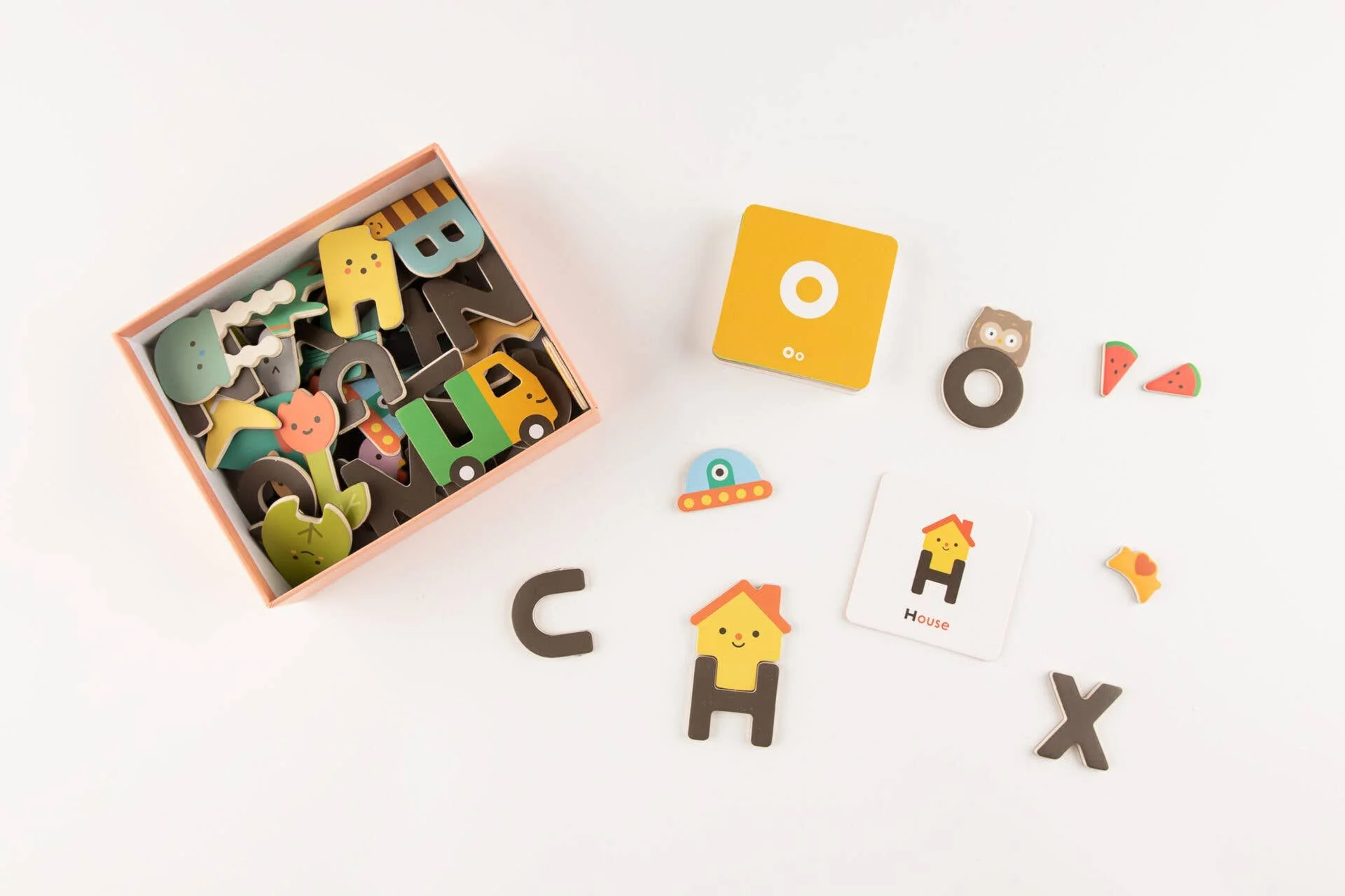 oioiooi_-_magnetic_alphabet_play_set_4.jpeg