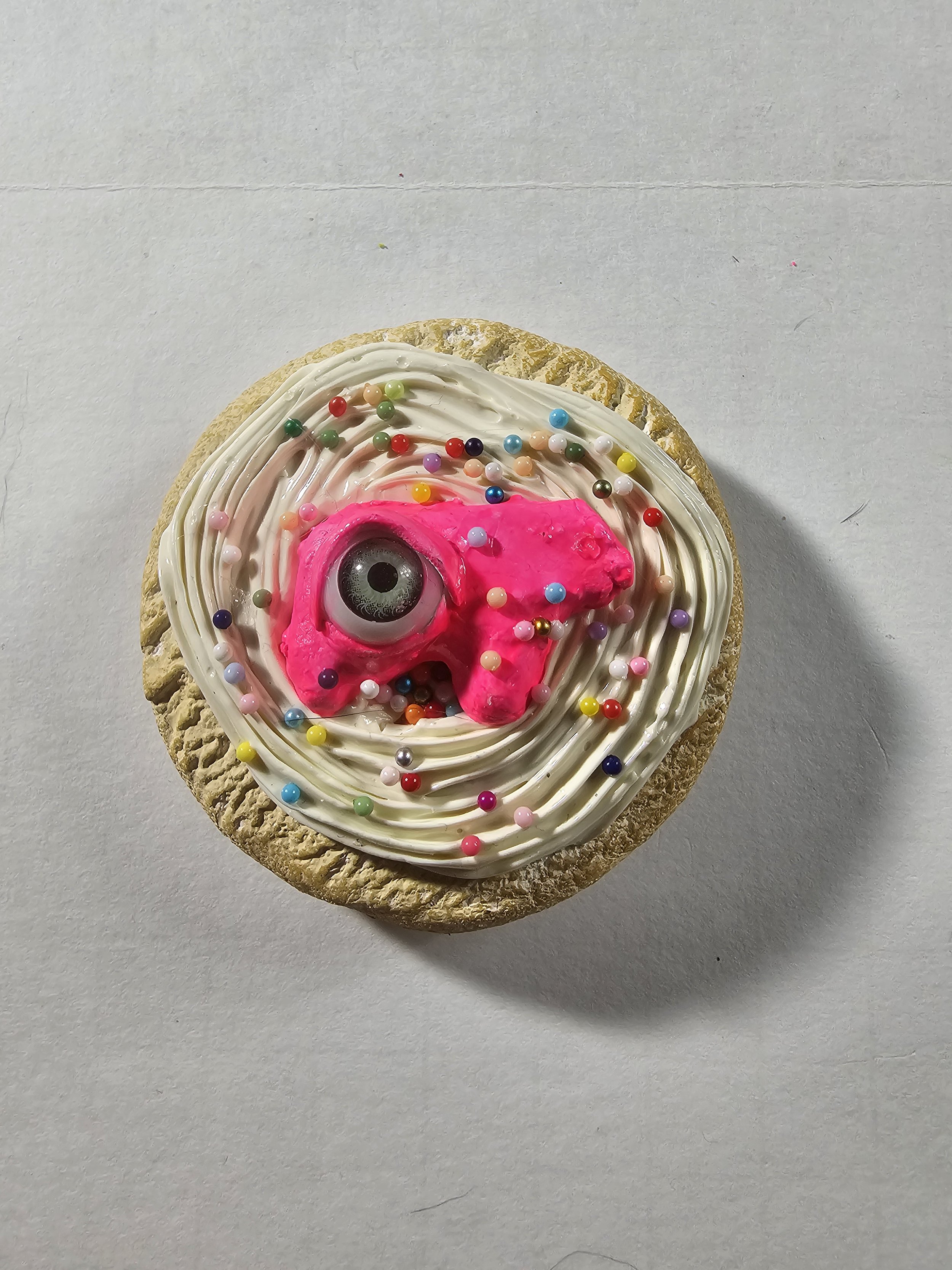 Frosted Animal Crumble Cookie - Magnet