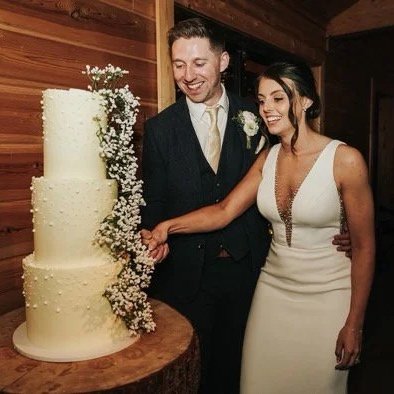 professional-wedding-cake-photo
