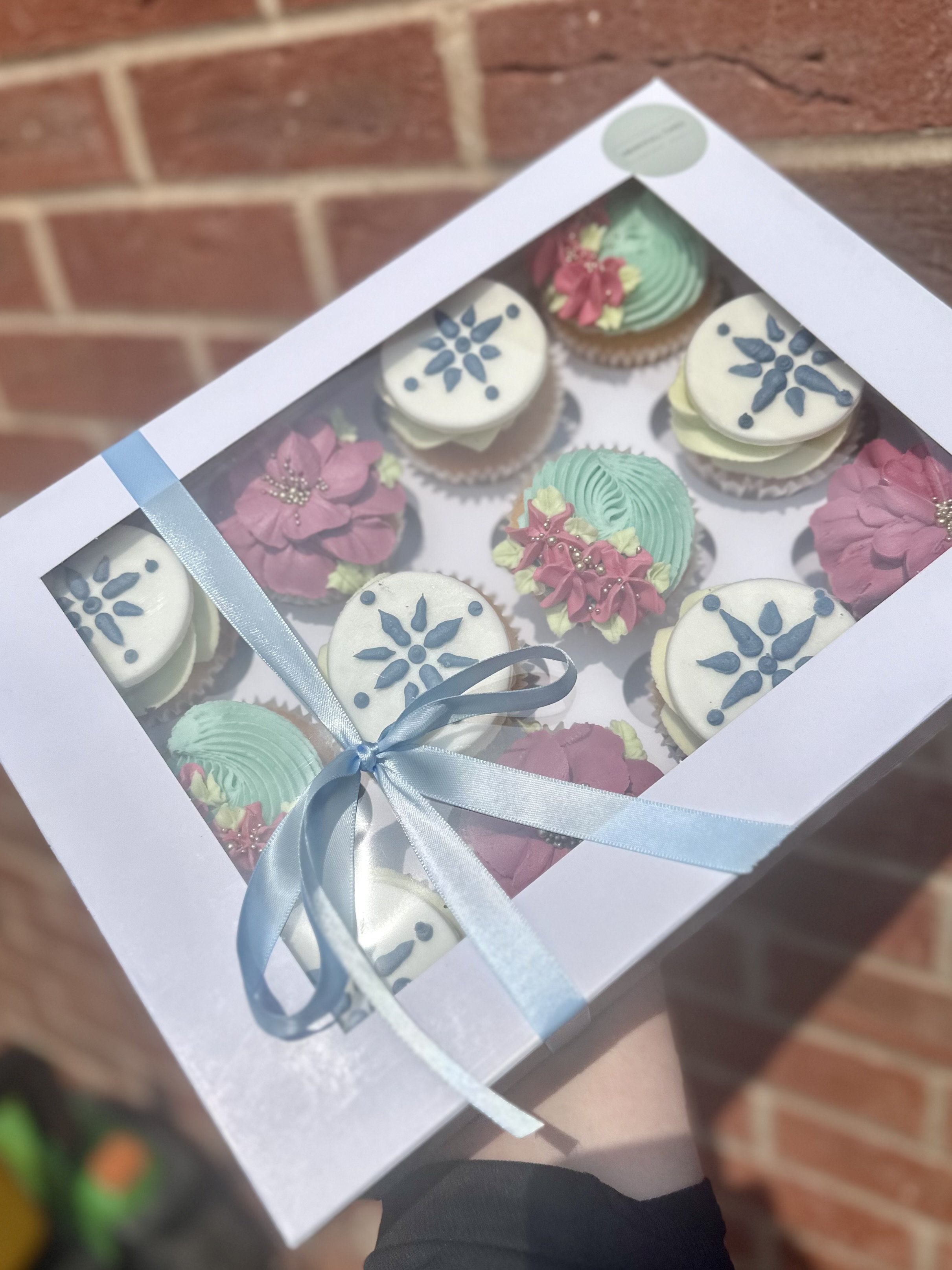 Mamma Mia Themed Cupcakes presented in a White Cupcake Box
