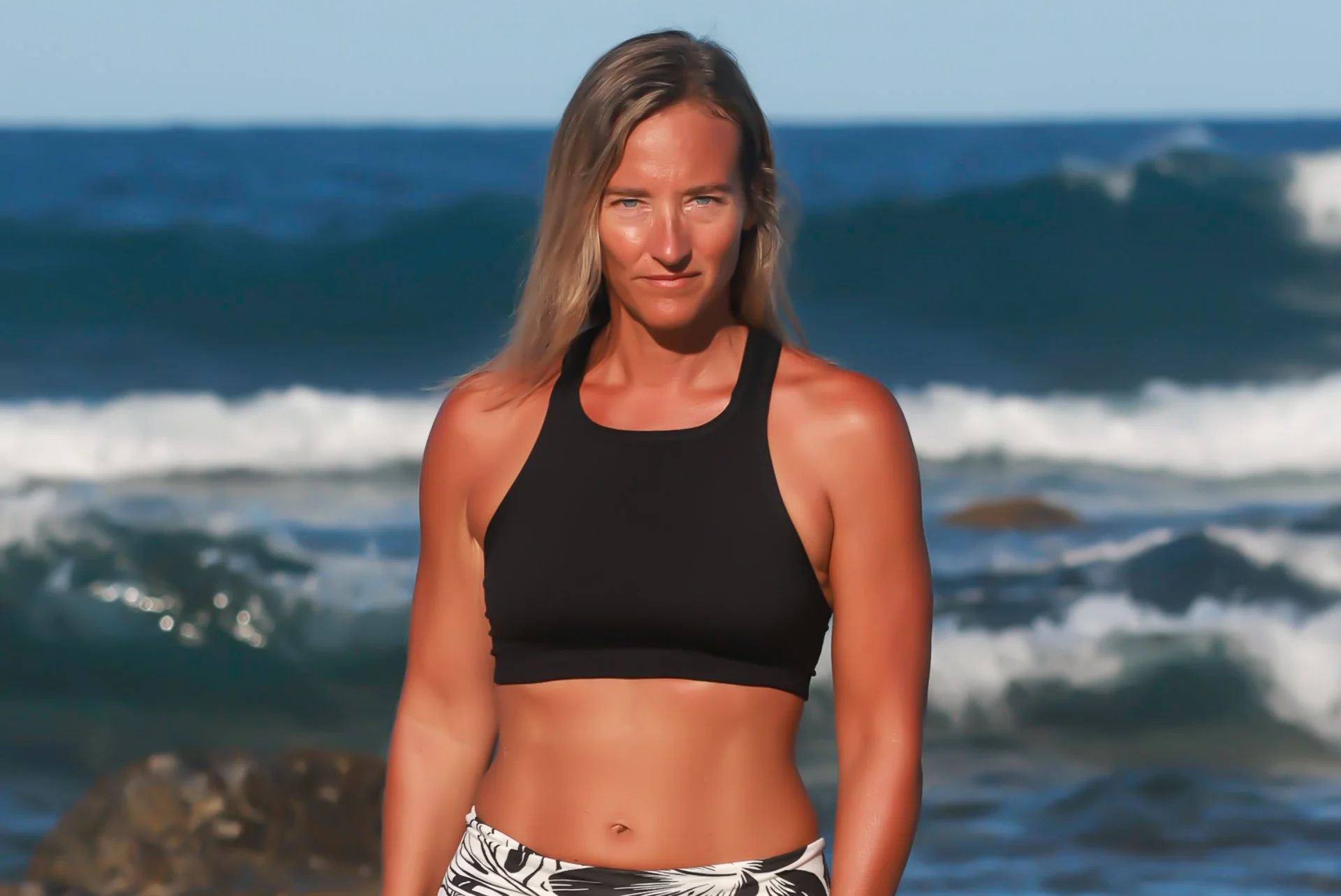 Taro Tank Brushed Black