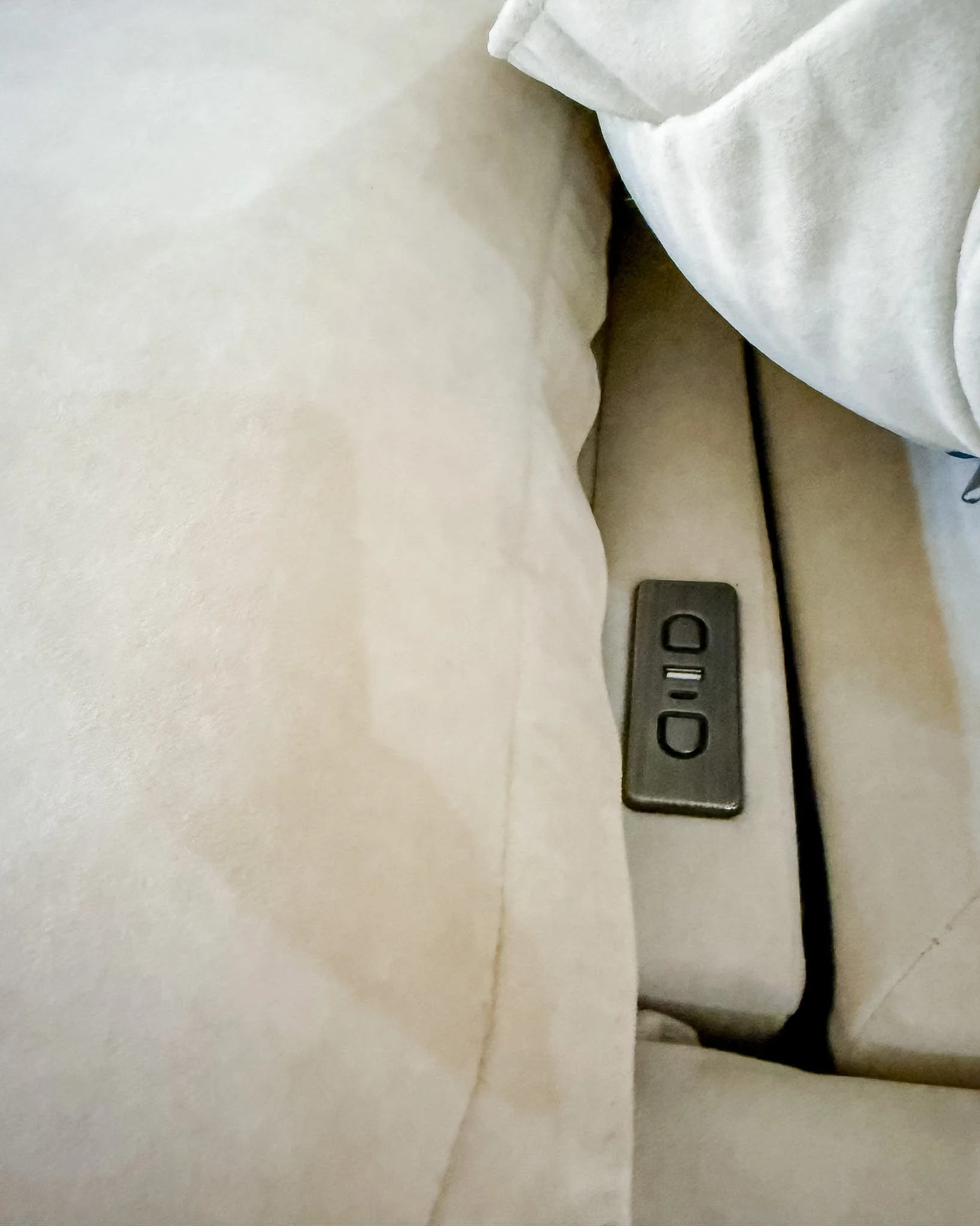 Oversized modern reclining couch review