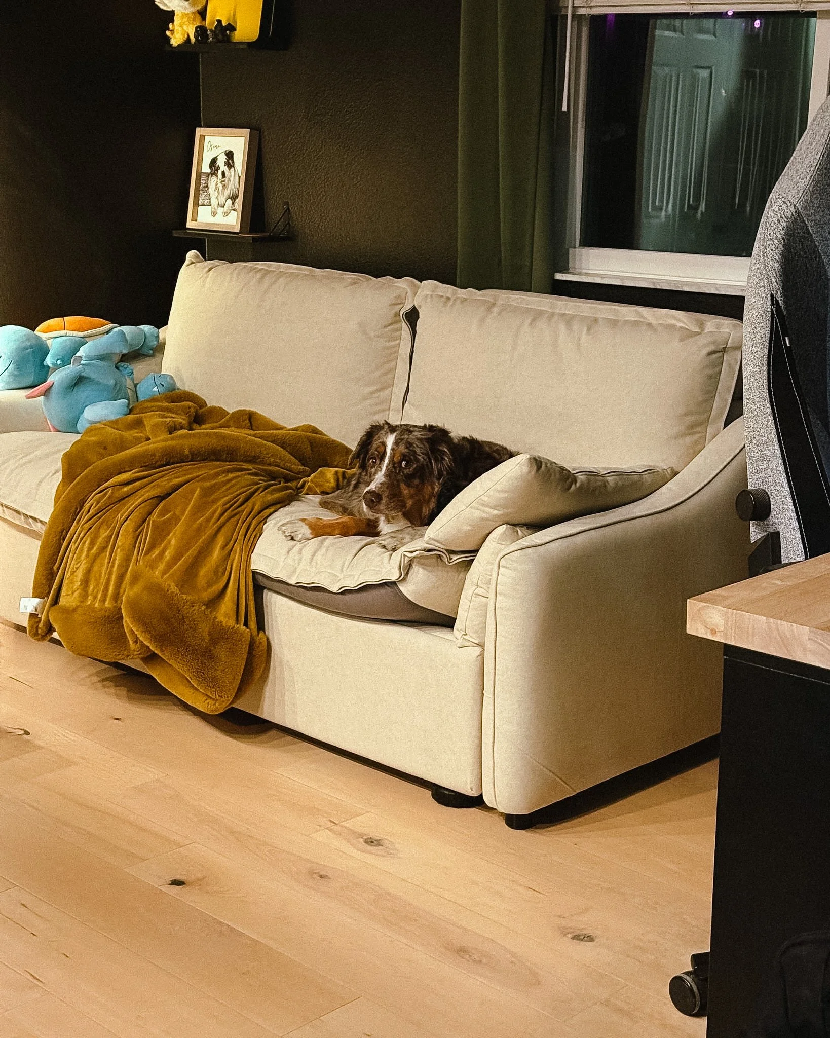 Oversized modern reclining couch review