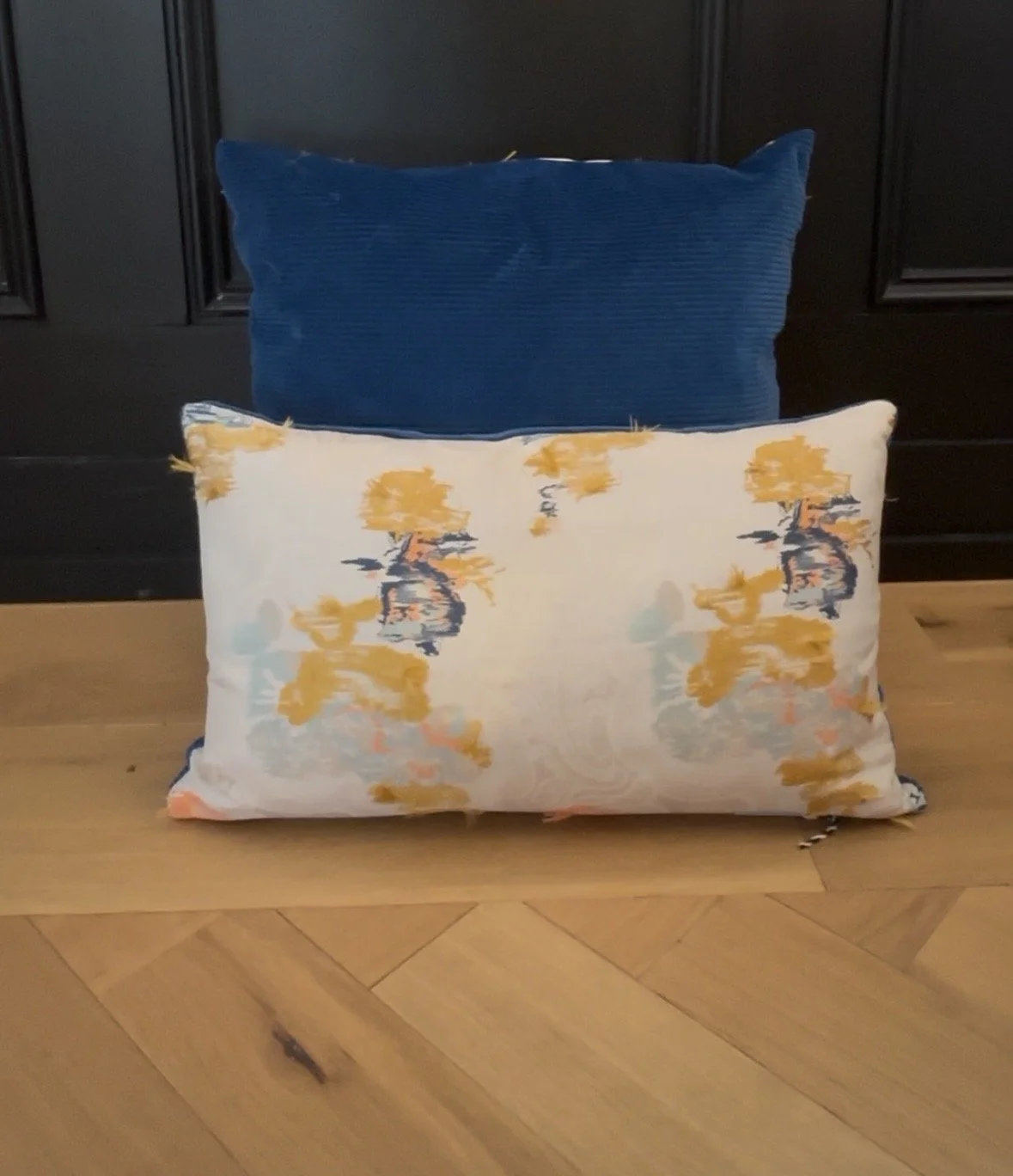 Pillow Fresh........................................................ 30x50 cm €130 / 50x50 cm €260