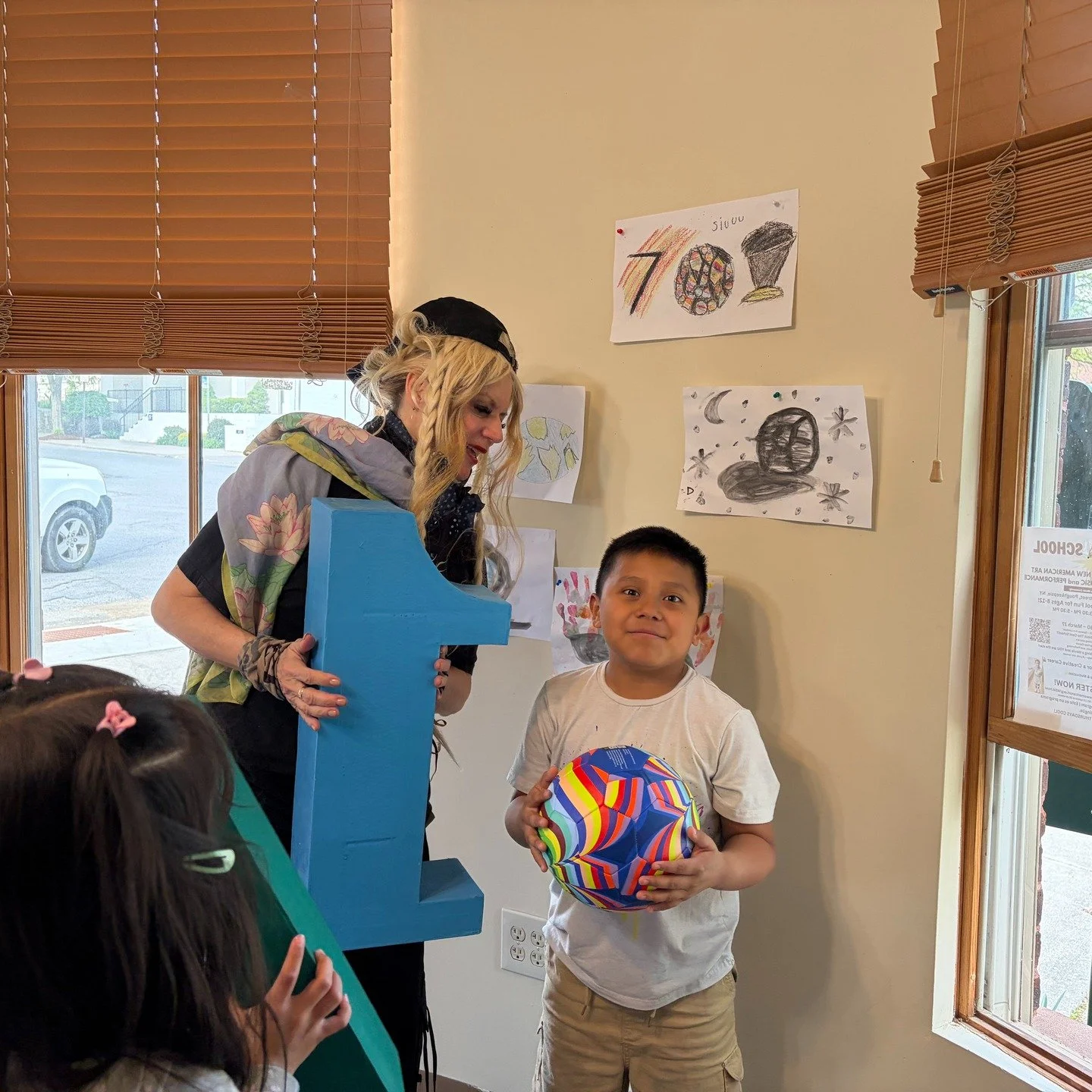 ⚽️🏆 TOMORROW - May 30 - Saturday - 1 PM -IN QUEENS! 🏆⚽️

Meet me at the T Building Lobby, 82-41 Parsons Blvd. &mdash; the highest point in Queens &mdash; for the Queens Regional of our WORLD CUP OF DRAWING A SOCCER BALL!

🖍 For children ages 6&nda