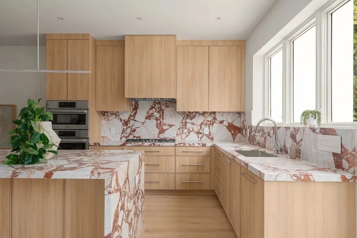 Kitchen2.jpeg
