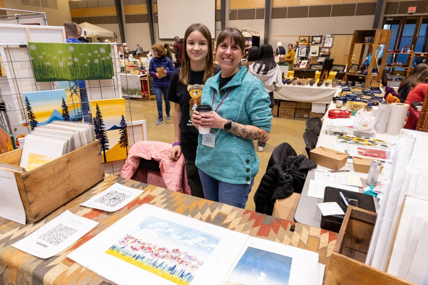 What to Expect:⁠
⁠
Hundreds of handmade works. Painters, potters, jewelers, photographers, fiber artists, and more. Come meet the makers, find gifts with a story, and support creativity right here at home on December 7.⁠
⁠
You know the drill... Link 