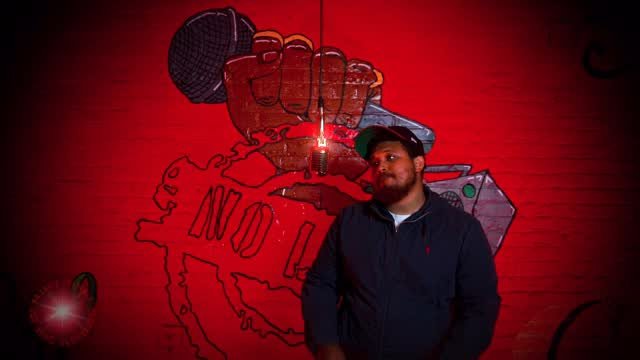 RED ROOM RECORDINGS welcomes Buffalo, NY artist SUAVE NEEK to the RED ROOM to perform his new record “LAKE ERIE VIBES”. Performance officially out now on YouTube! 🚫🏷️🚨
Anyone interested in performing dm or email us to book your sessio
