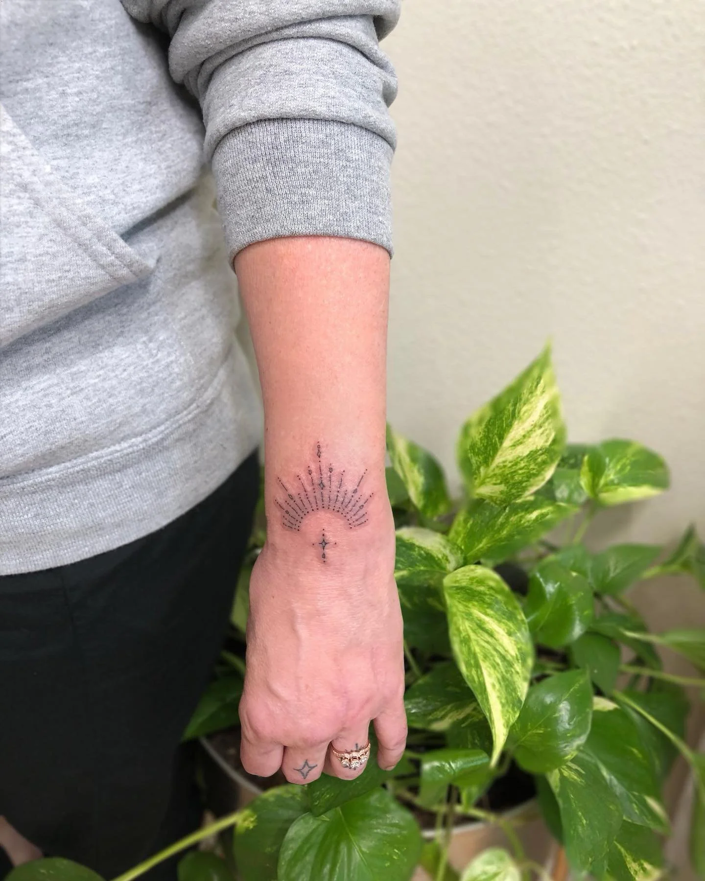 Something cute &amp; dainty for my girl Steph ✨ 

#finelinetattos#smalltattoos#wristtattoos#ornamentaltattoo