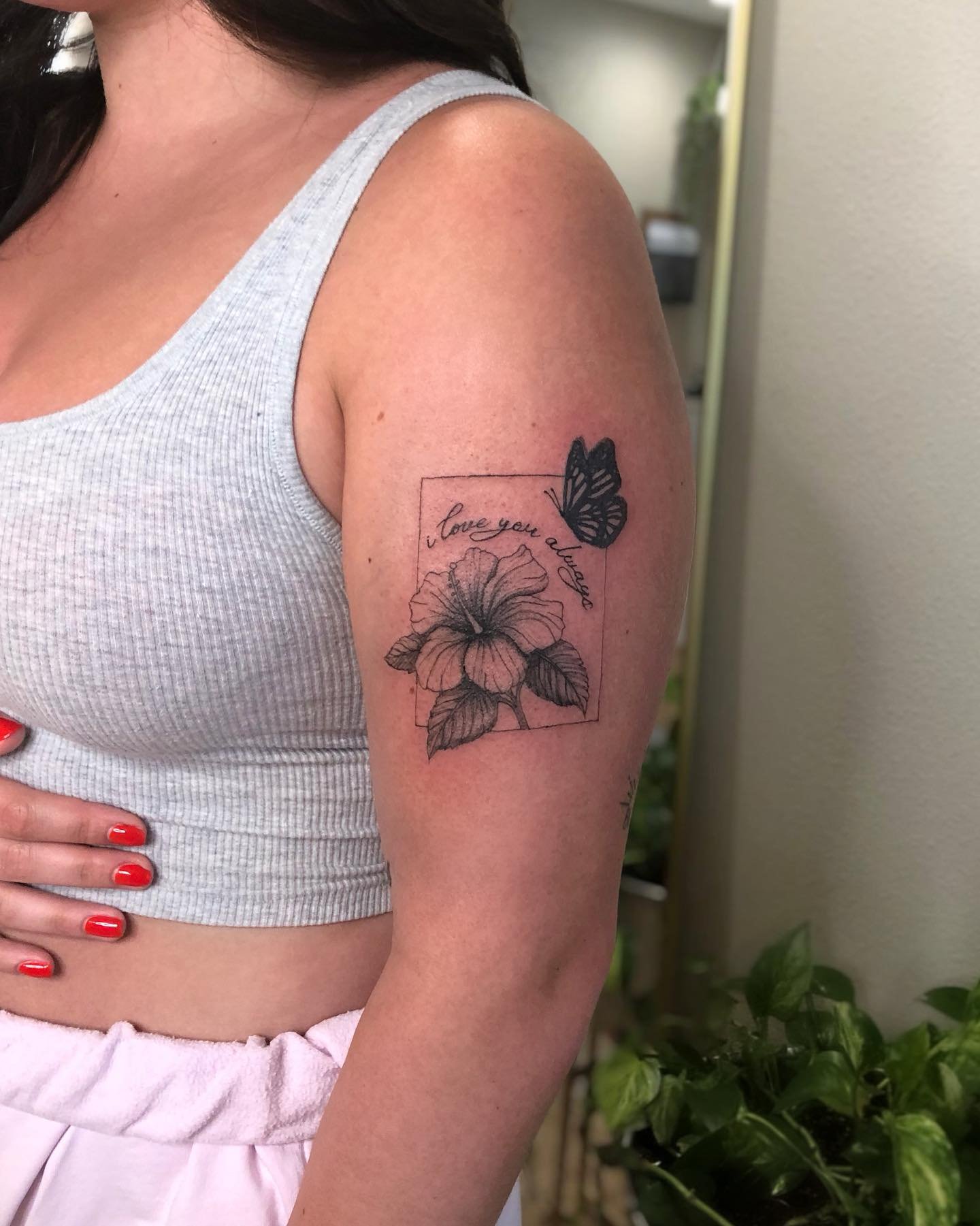 No sweeter feeling than being trusted to bring someones drawing to life 🌺 thank you Sydney 🤍

#hibiscustattoo#scripttattoo#floraltattoo