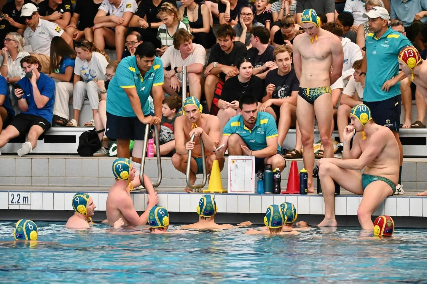 Swipe through for a few of our favourite snaps from Sunday&rsquo;s @waterpoloaus exhibition match at the AIS Aquatic Centre, held as part of the Fluidra Australia Cup 📸🤽&zwj;♂️

We were lucky to host the Aussie Green vs Aussie Gold matchup, and eve
