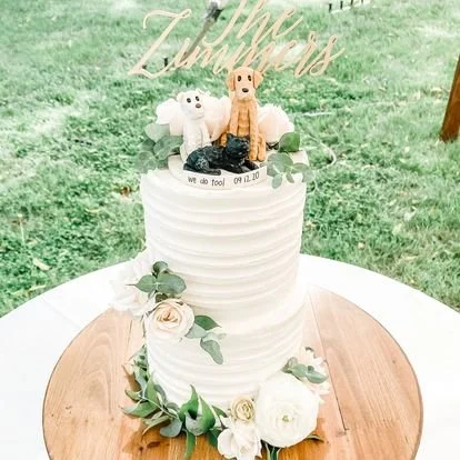 Puppy Wedding Cake.jpeg