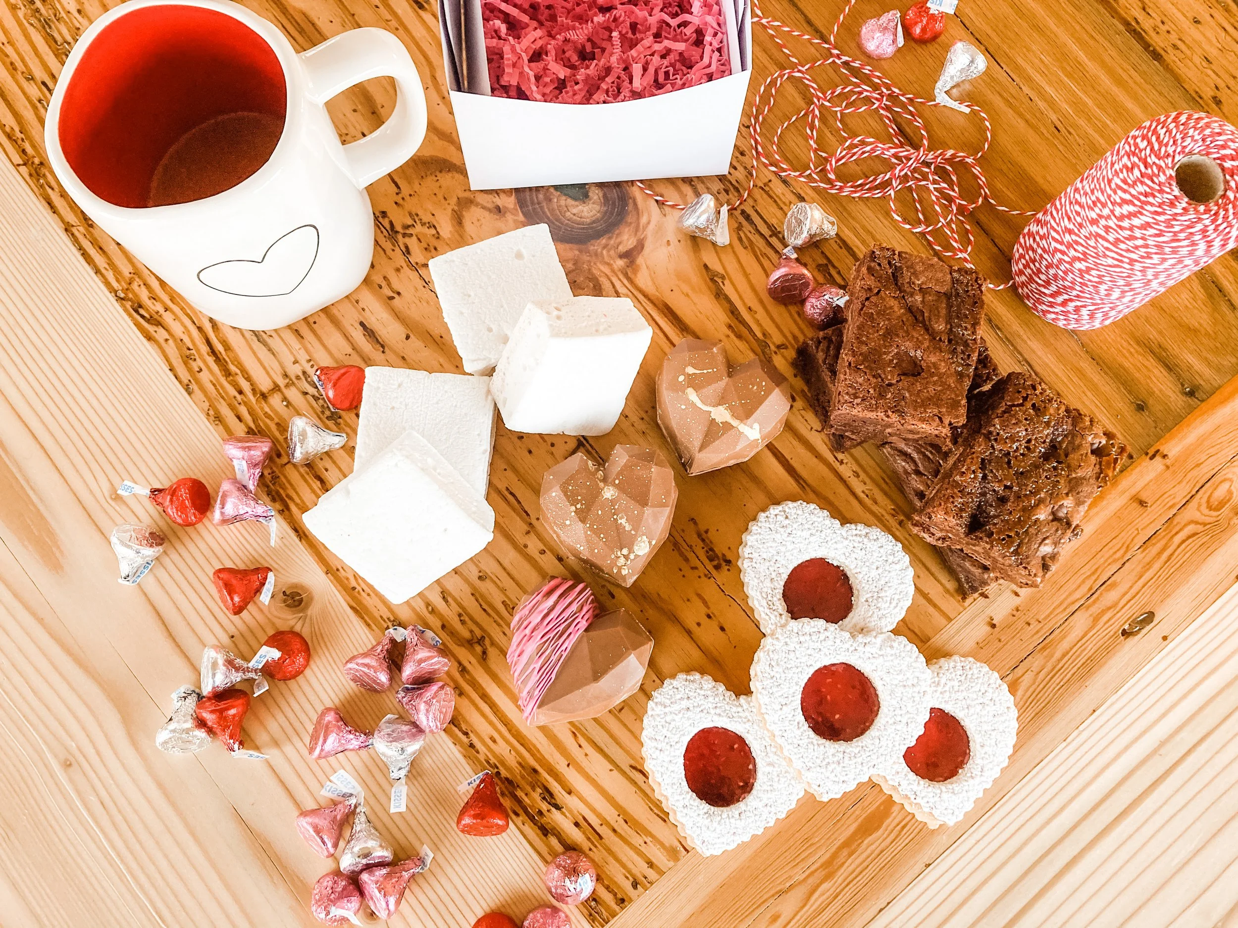 Sweethearts: Box for 4