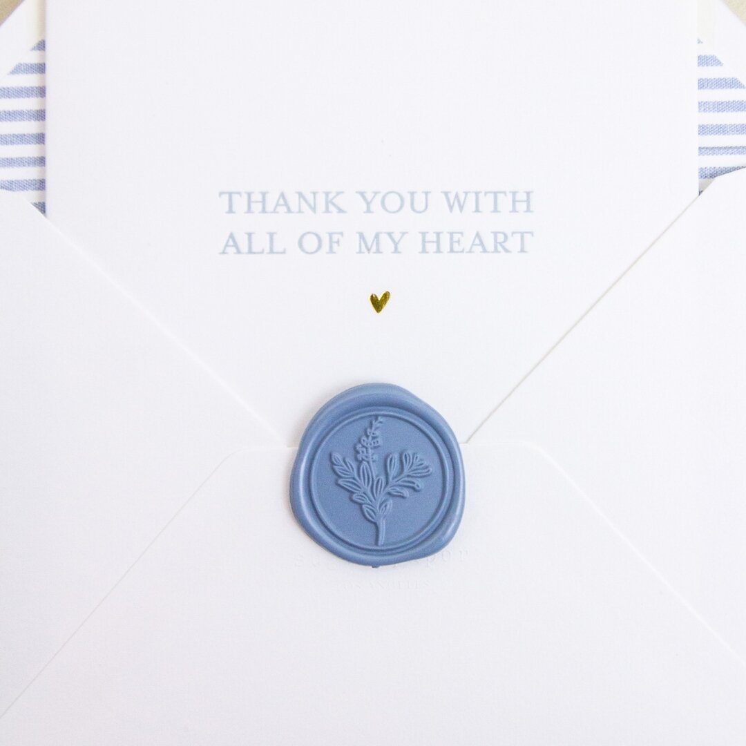 Expressing gratitude in shades of blue 💙✉️ Seal your heartfelt thanks with our charming dusty blue wax seal stickers on pristine white envelopes. It's the perfect way to send a little love and appreciation 💐💌 

#dustyblue #oldmoney #quietluxury #v