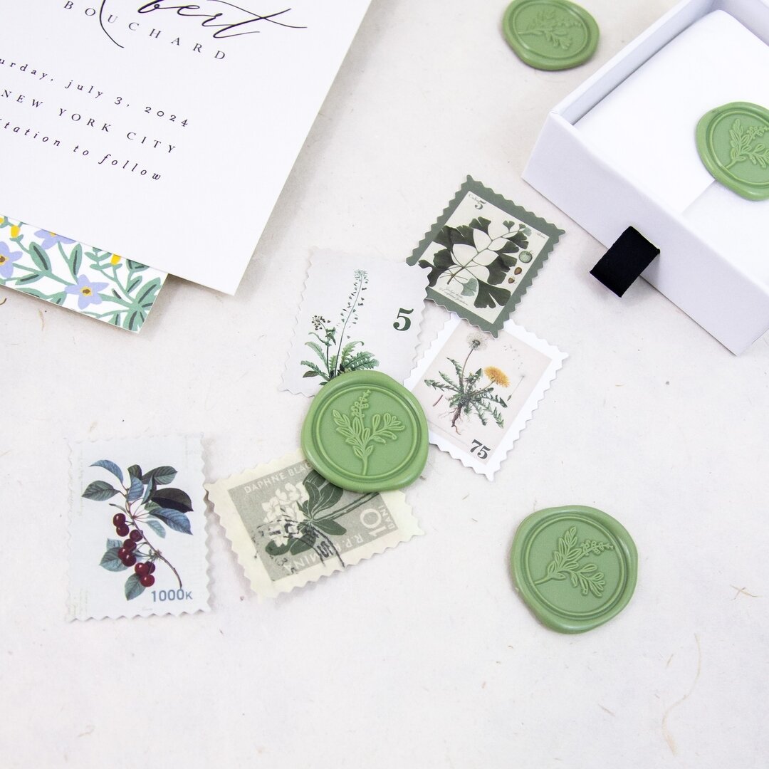 Coordinate your love with shades of matcha! 🍵✉️ Make your Valentine&rsquo;s Day mail a feast for the eyes and the heart 💚✨

#matchalove #matchagreen #oldmoney #quietluxury #valentinesday #envelope #waxsealwednesday #waxsealstickers #selfadhesivesea