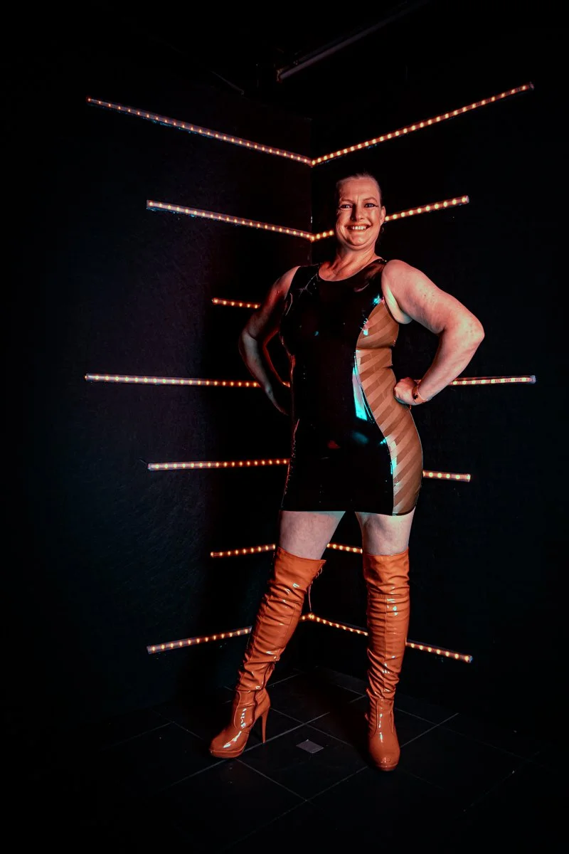 SLICK22_LateXXX_STUDIO-20220903_007_IMG_2247.jpg