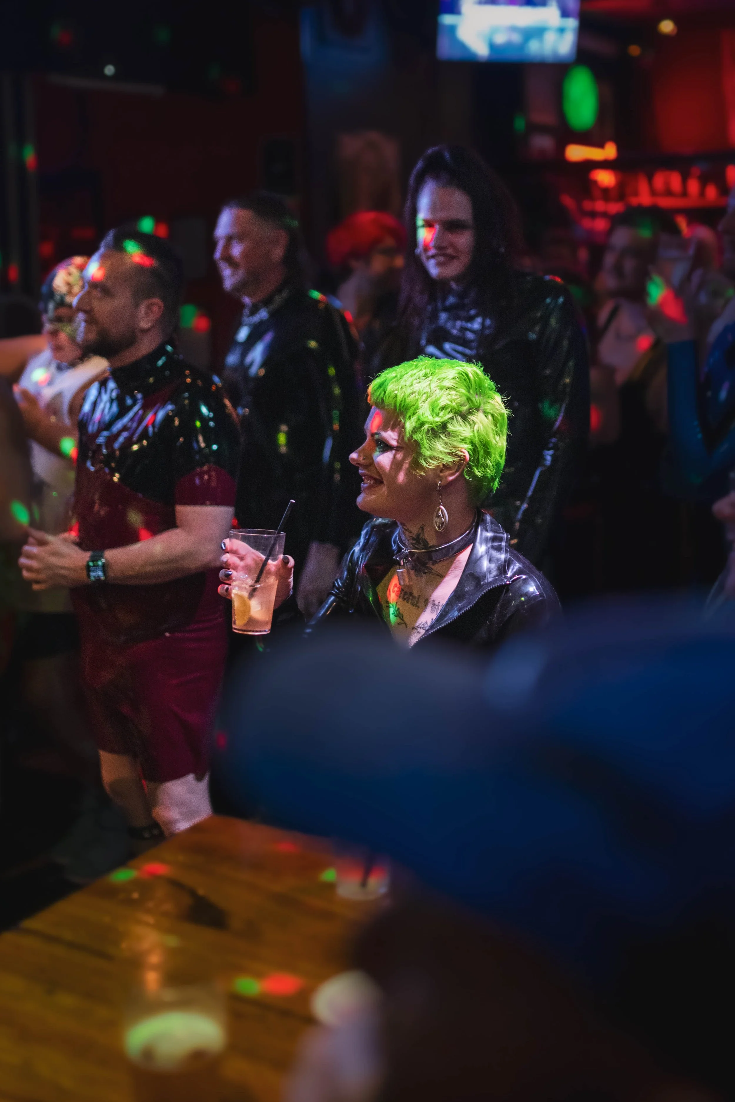 OV-MAXGLOSS-BAR-11-12SEP25-11.jpg
