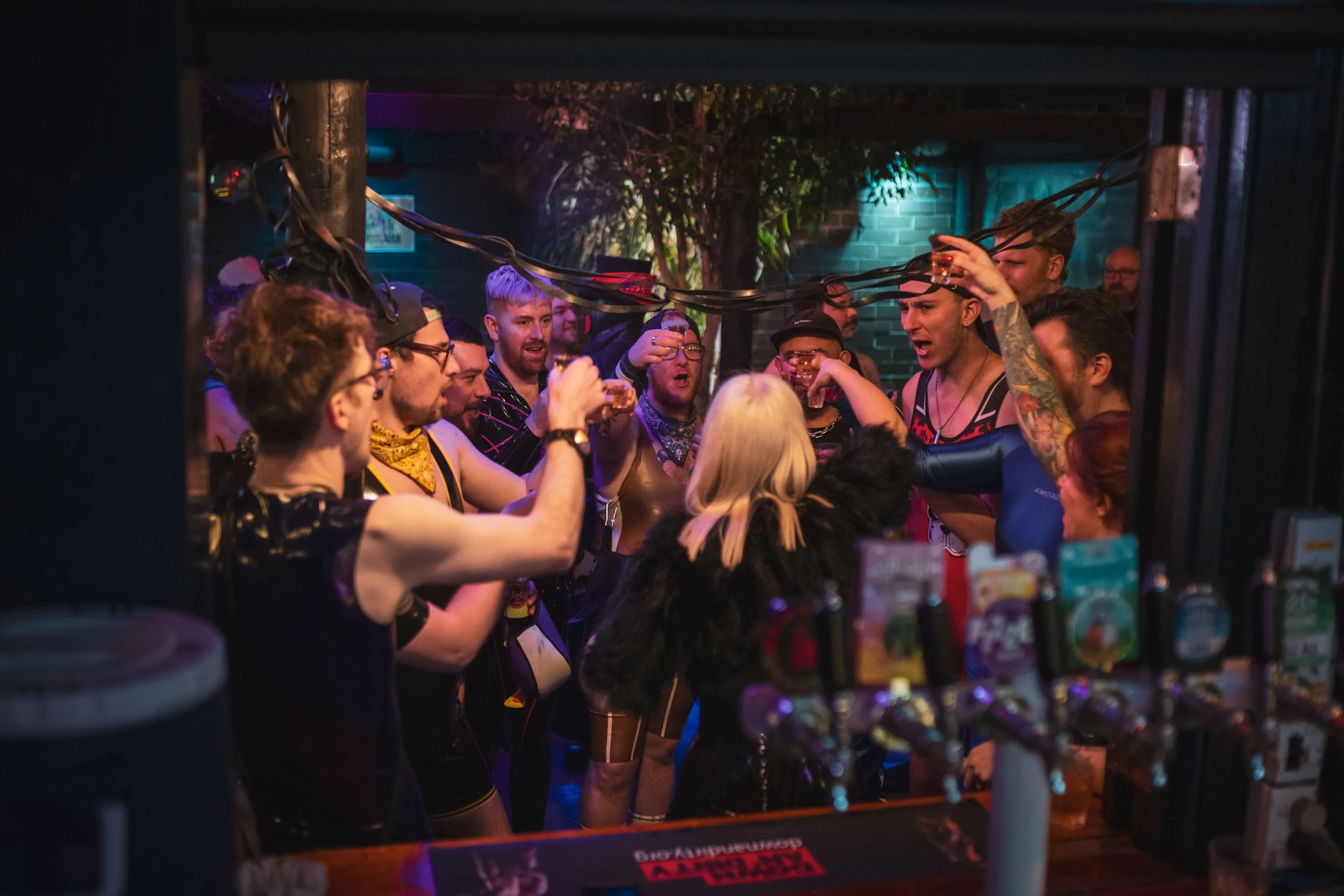 OV-MAXGLOSS-BAR-11-12SEP25-28.jpg