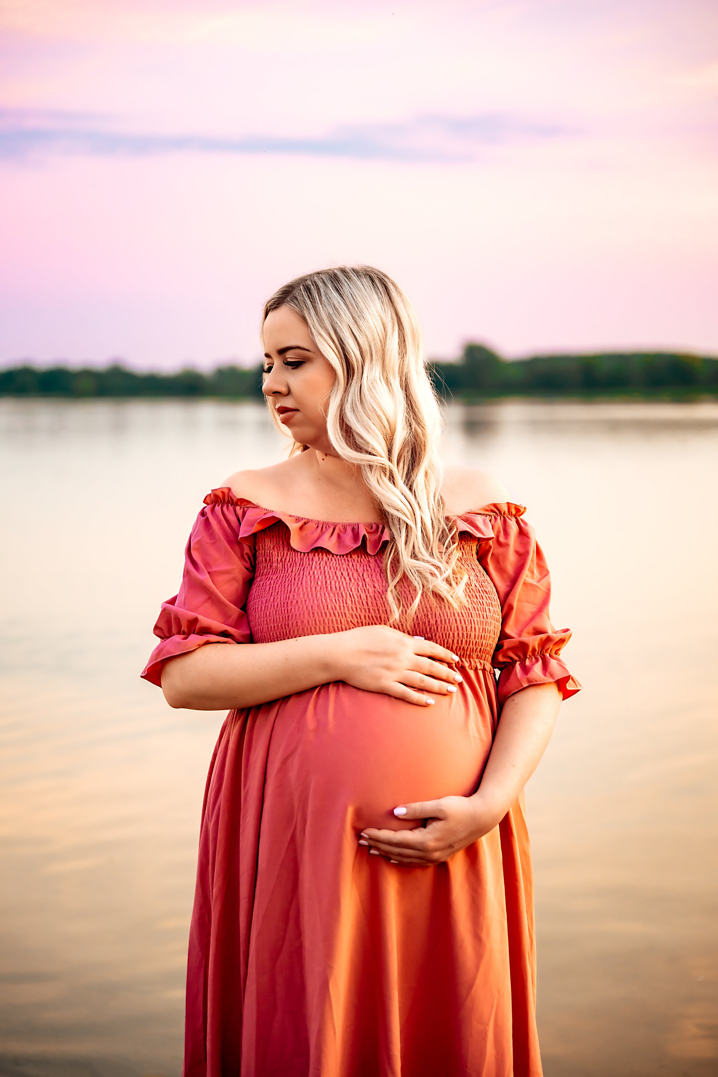 How to Achieve the Best Maternity Poses {Metro Detroit Pregnancy  Photographer}