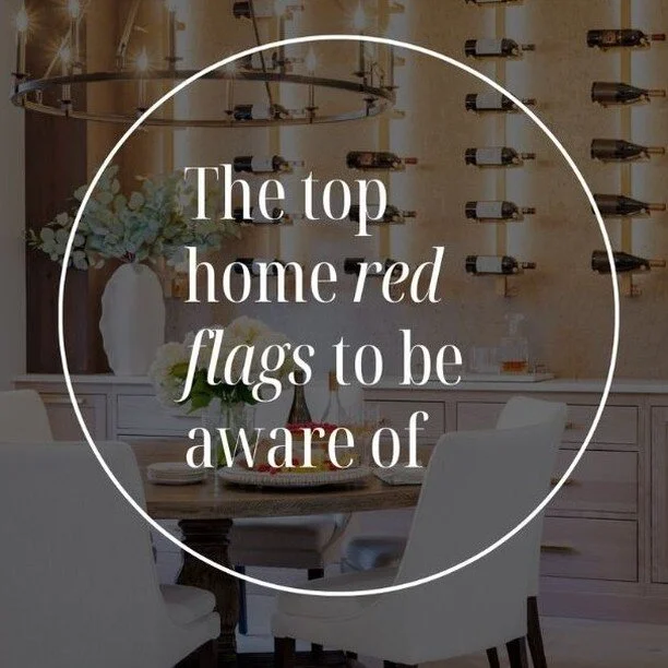Are you looking to buy a new home? 

Let&rsquo;s make sure you&rsquo;re aware of some common red flags that you should keep an eye out for.

Here are a few things to watch out for when touring a home:

Water damage: Look for water stains on the ceili