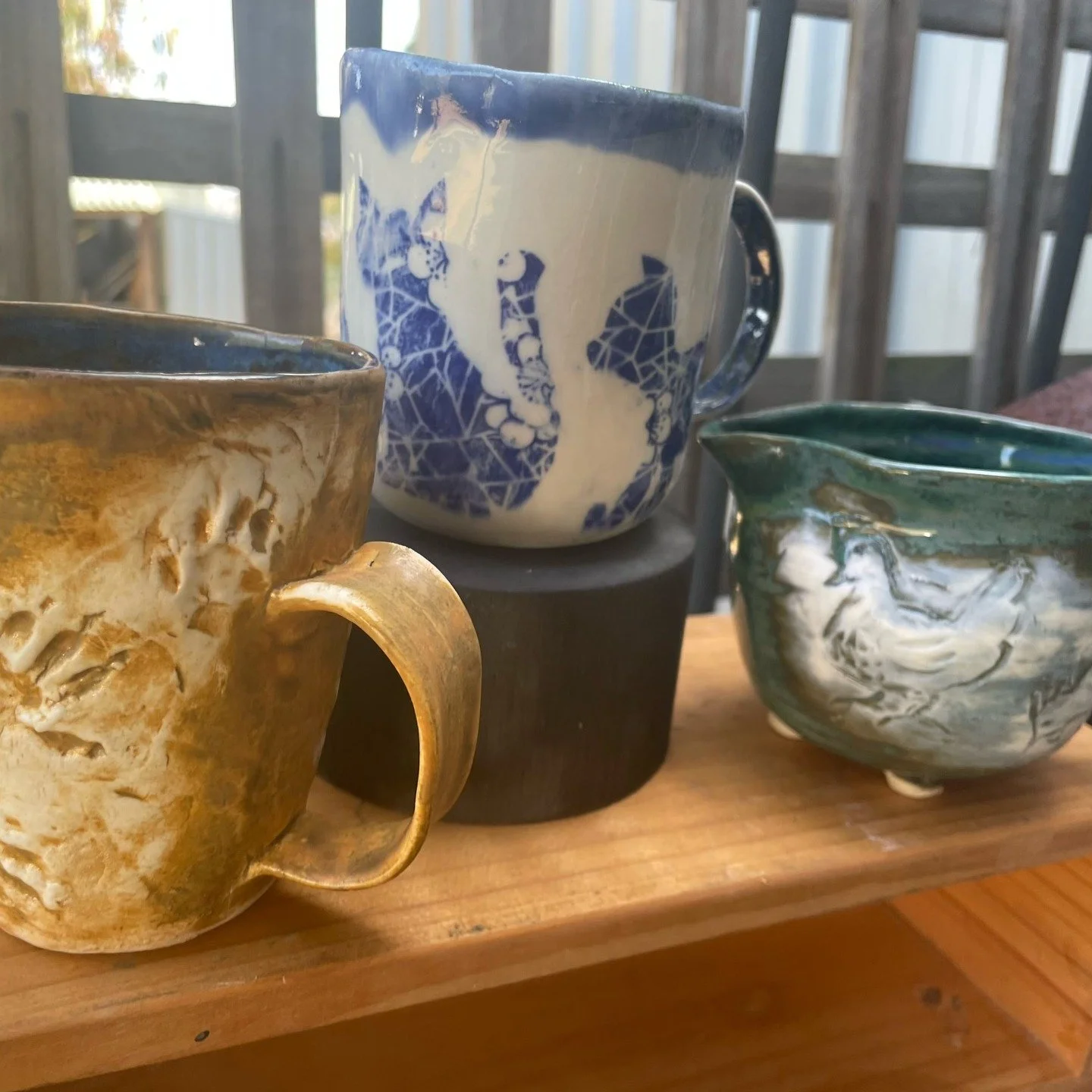 Quolls, cats and chickens!! 
New animal range in the art at the point ceramic art studio at Dennes Point Bruny Island

Open 10.00 to 4.00 Saturday and Sunday

#bruny #brunyisland