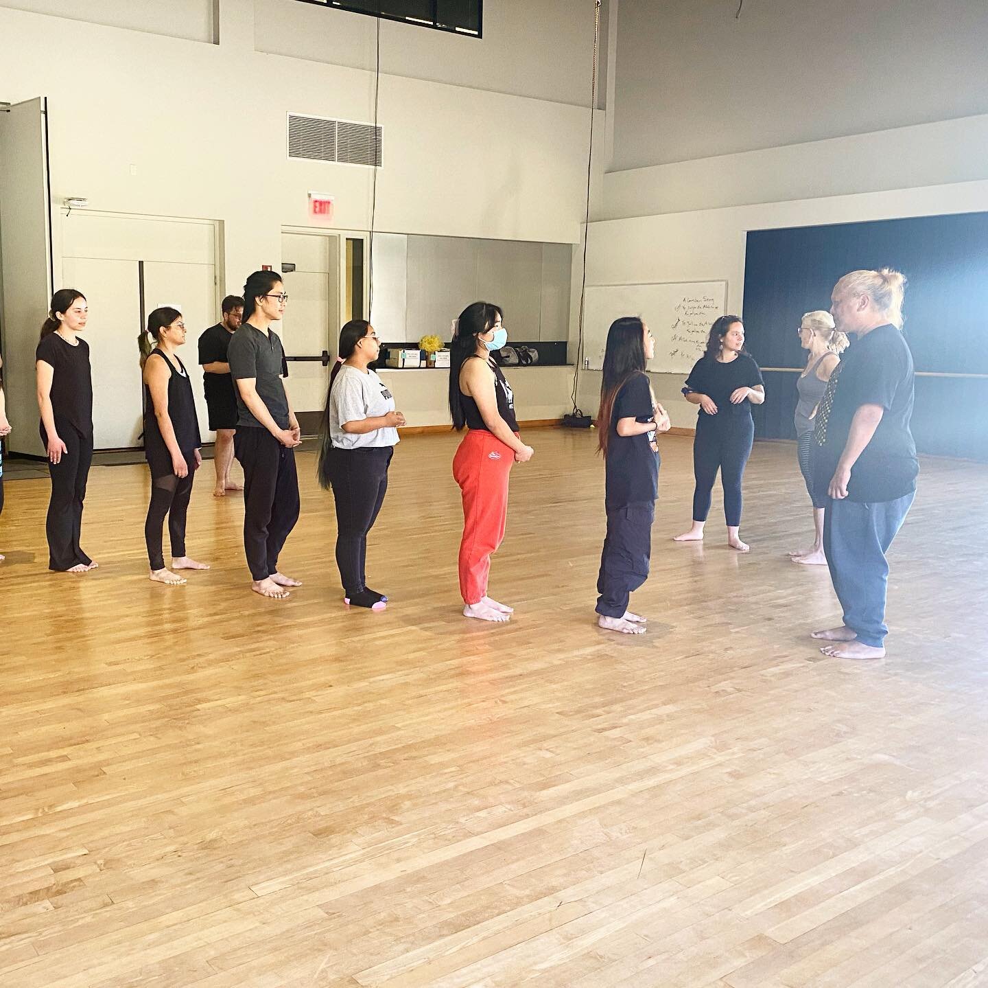 Earlier this month, @ucr_dance hosted the annual Indigenous Choreographers at Riverside Symposium, and through this, my class experienced a workshop with @jgrayjnr of @atamiradancecompany. Afterwards followed a moving performance of eulogy and rememb