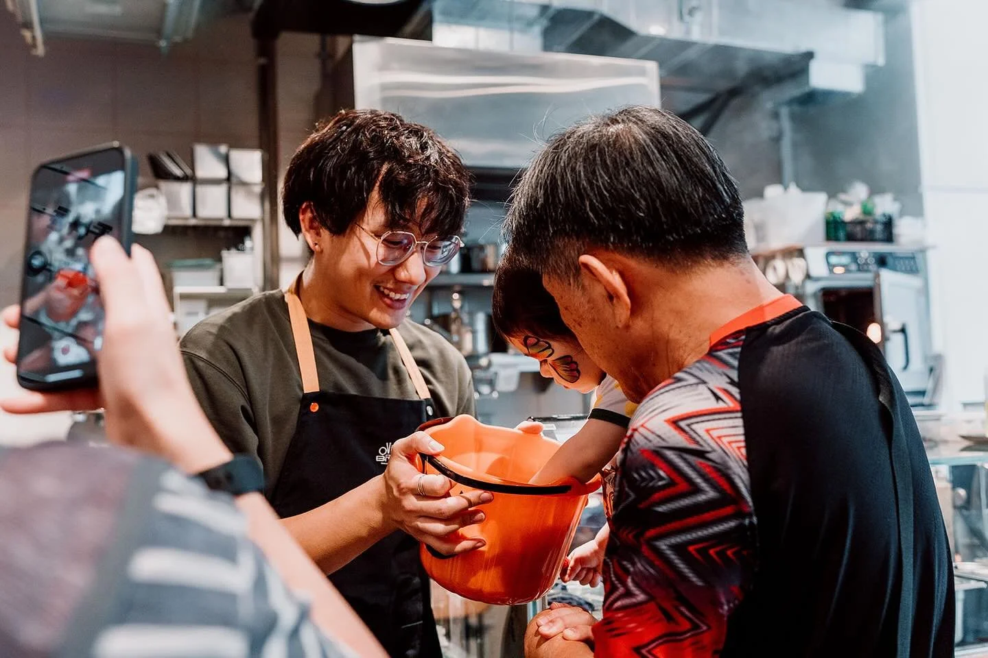 D-4 to #AnchorpointsPumpkinTreat! 🎃
We&rsquo;re just days away from our Halloween weekend fun &mdash; happening 18, 19, 25 &amp; 26 Oct.

Who&rsquo;s ready for treats, games, and a whole lot of spooky fun at Anchorpoint? 👻

Event details:
18 Octobe