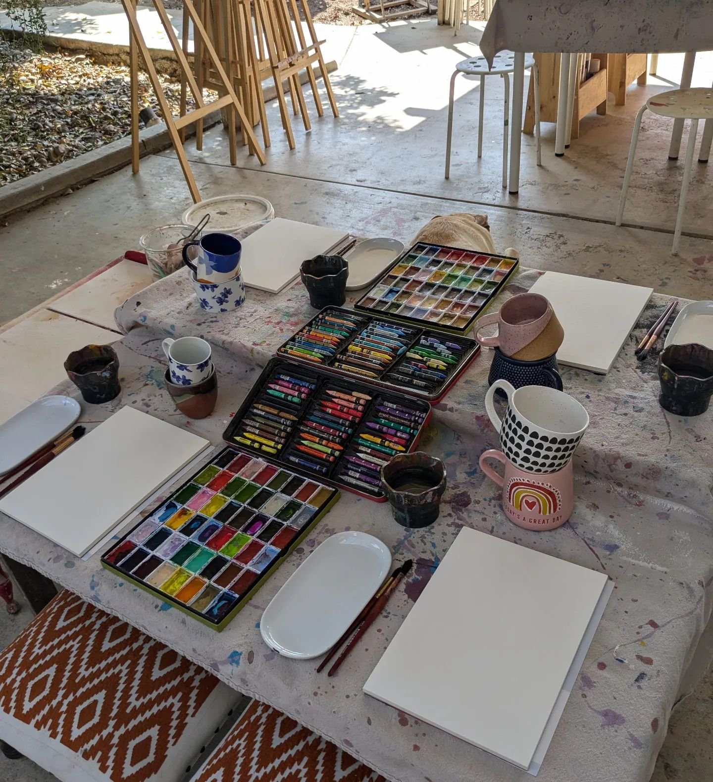 Open House tomorrow @ 11 am! 

Will you be attending? Let us know by sending an RSVP on our website. 

#openhouse #outdoorstudio #outdoorlearning #art #kidsatwork #handsonlearning #artclass #artstudiomenifee #menifeeartclasses #menifeestudio