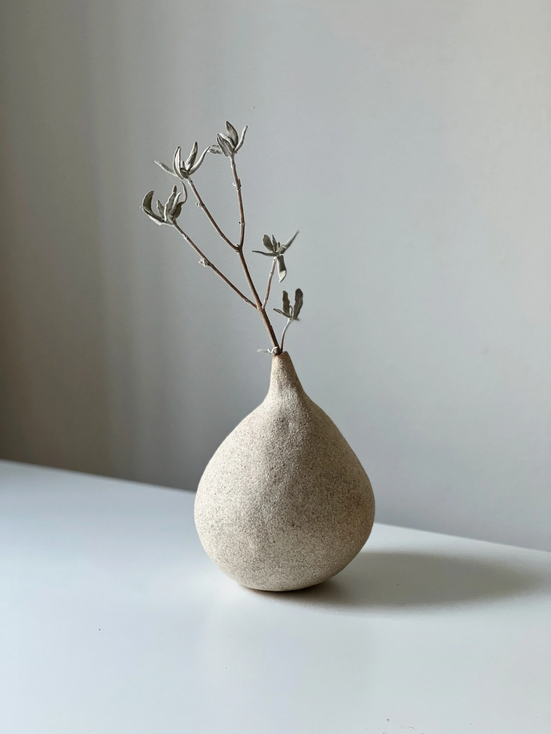 Contemporary Ceramic Decor | Vases, sculptures and objects