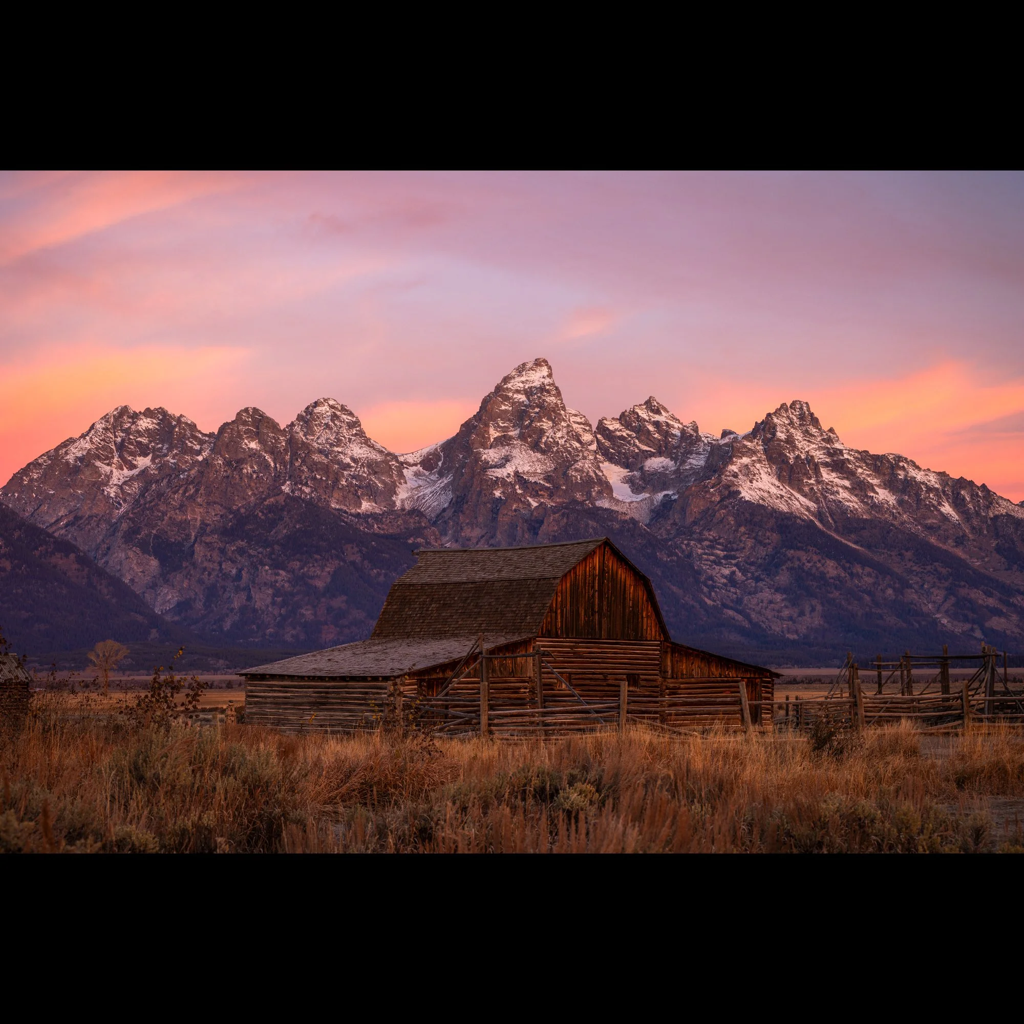 john-and-bartha-moulton-barn-v2.jpg