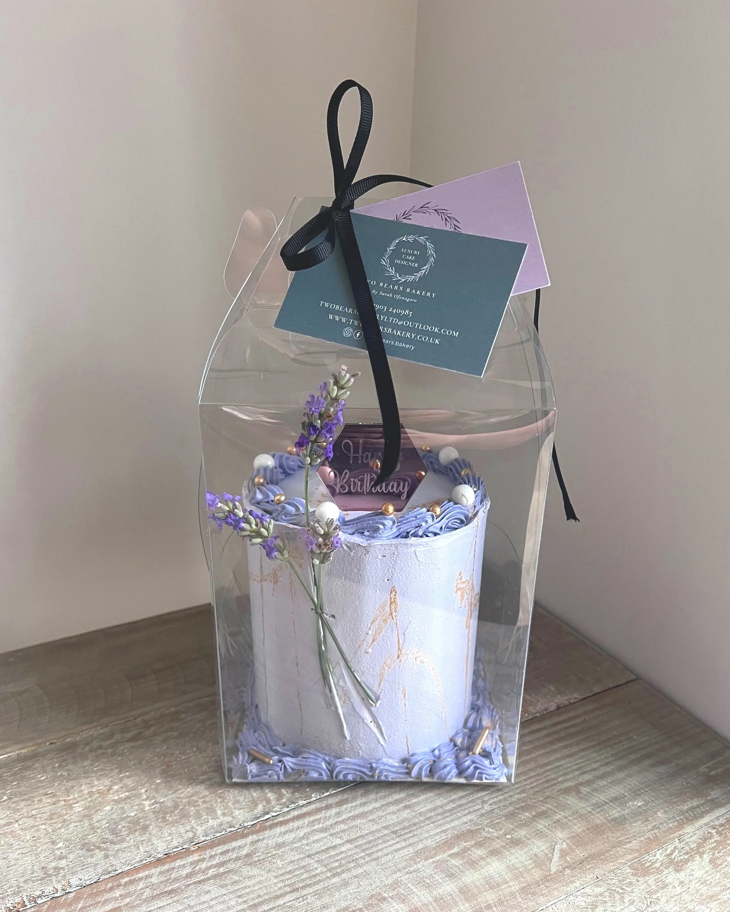 mini cake. cakes altrincham. cakes manchester. cakes cheshire.