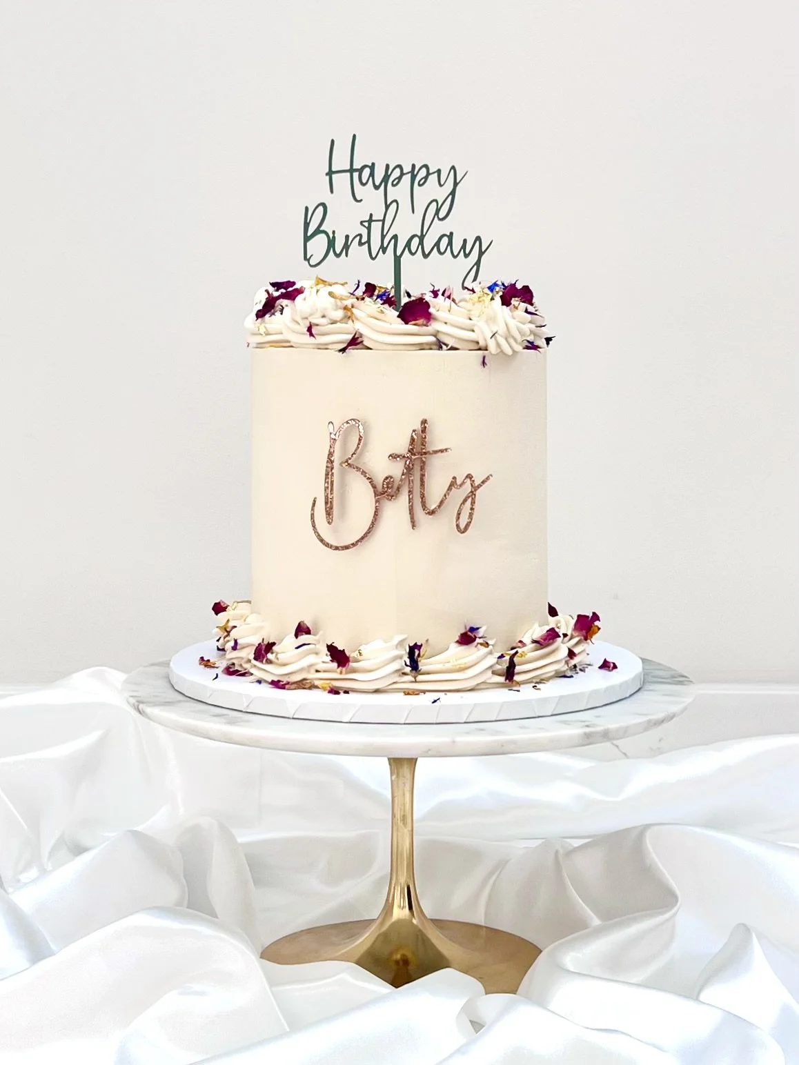 Neutral celebration cake. cakes altrincham. cakes manchester. cakes cheshire